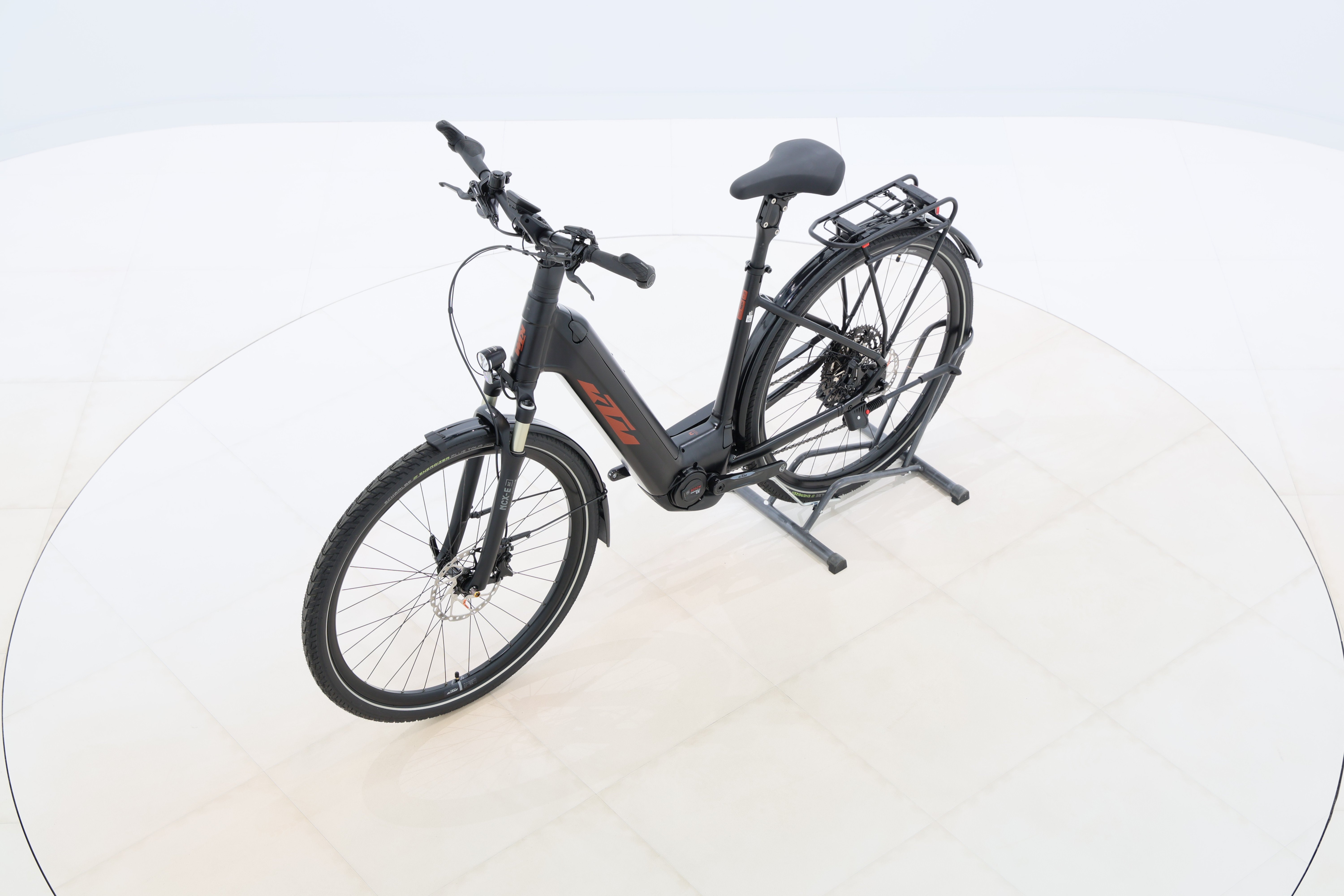 fe216e4d-e1b6-4a60-b6f8-ed06bf127fcc