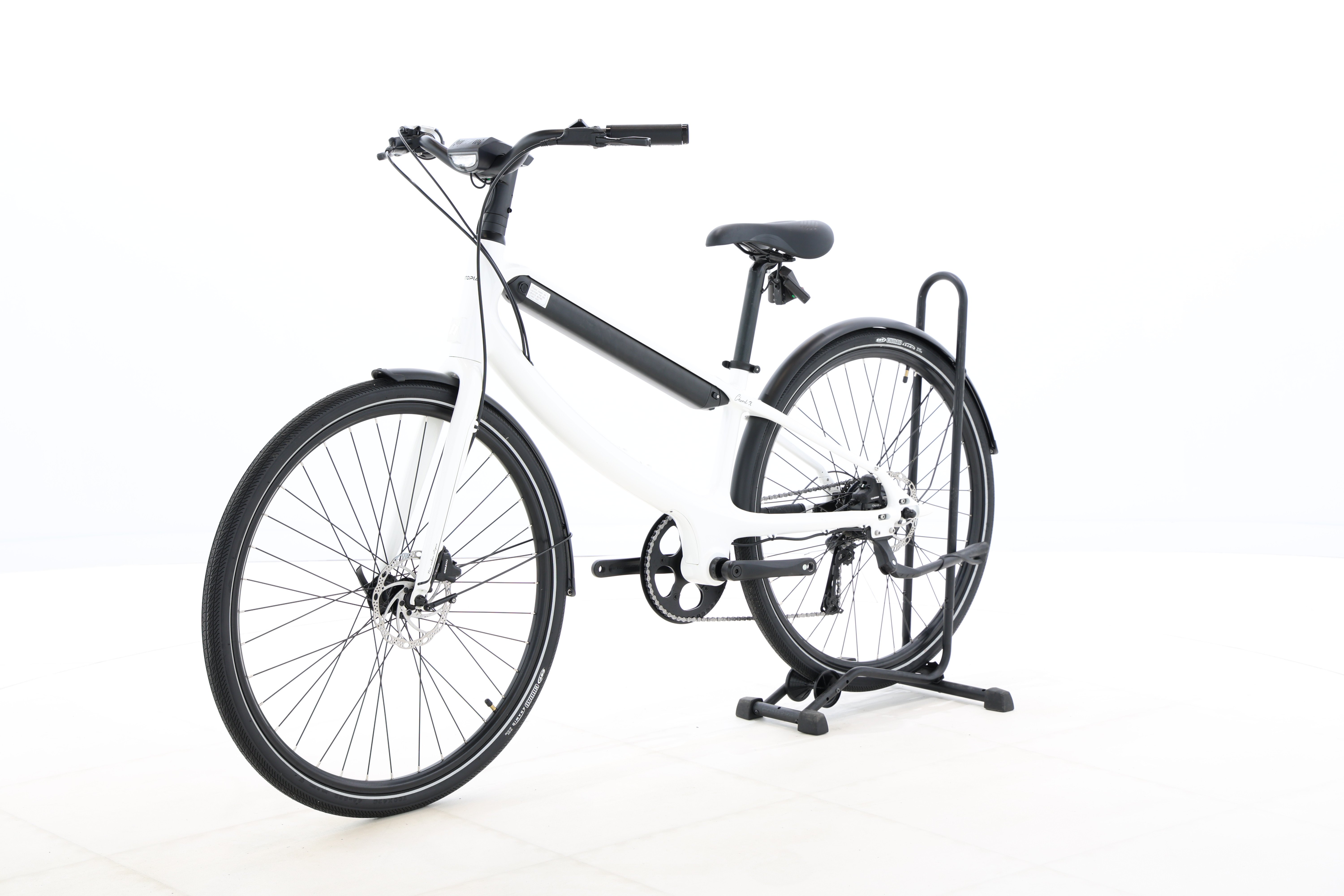 e7b2da02-58fa-416c-a5a0-8069a05dfb85