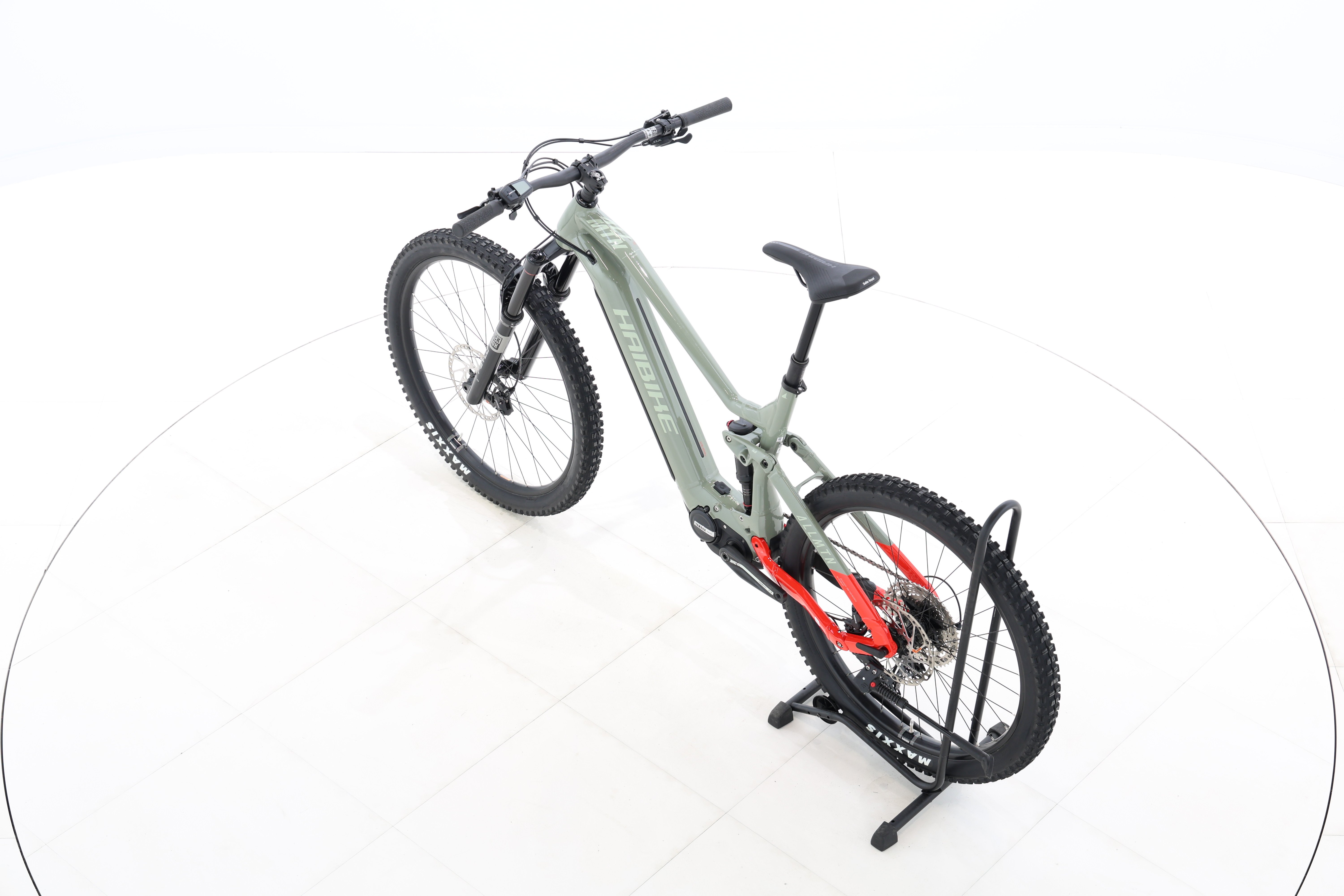 33673834-865e-46c9-b93b-75b41de2cf2a