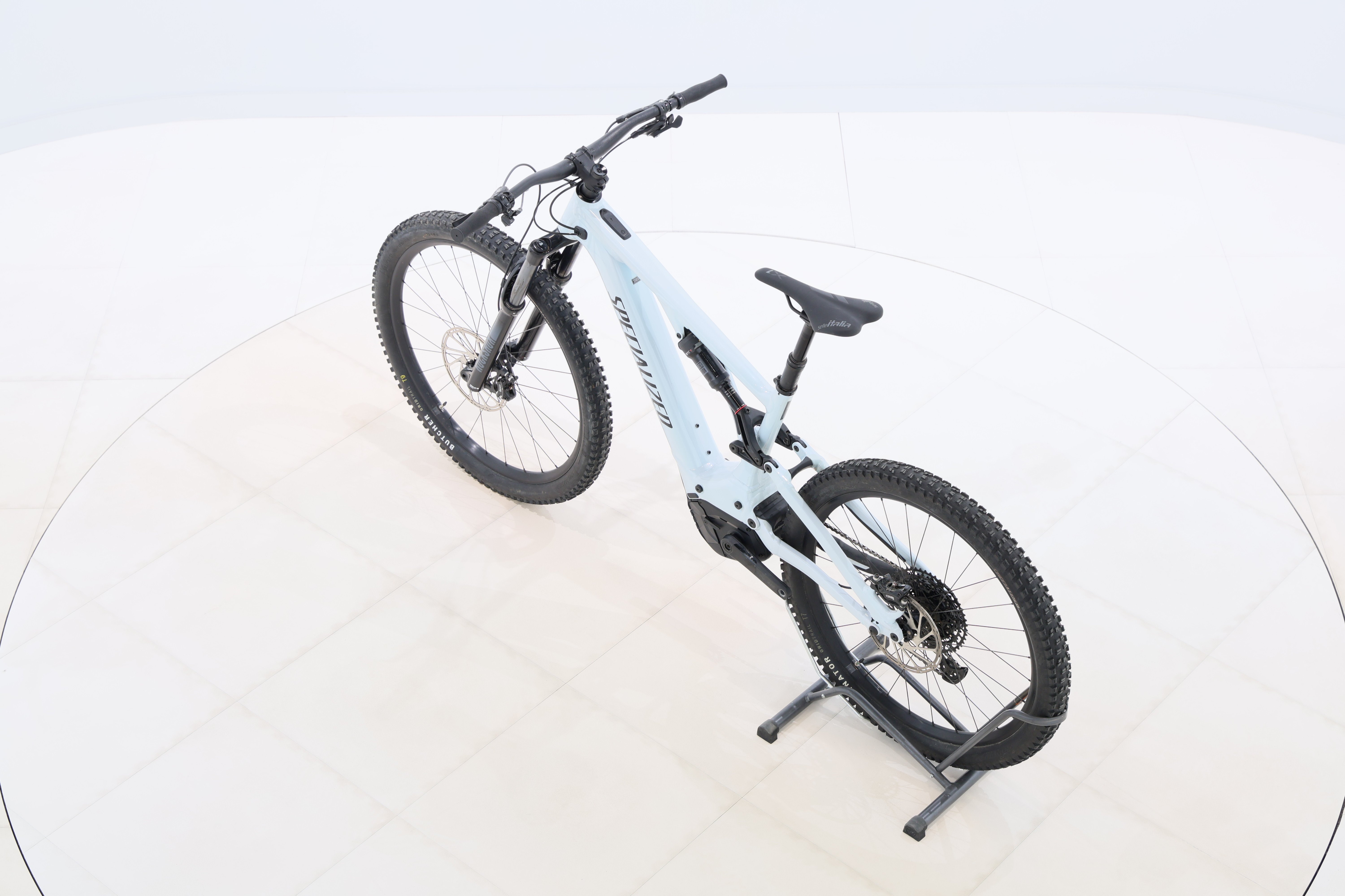 c37a0300-f206-487a-a979-e573b70a5e9c