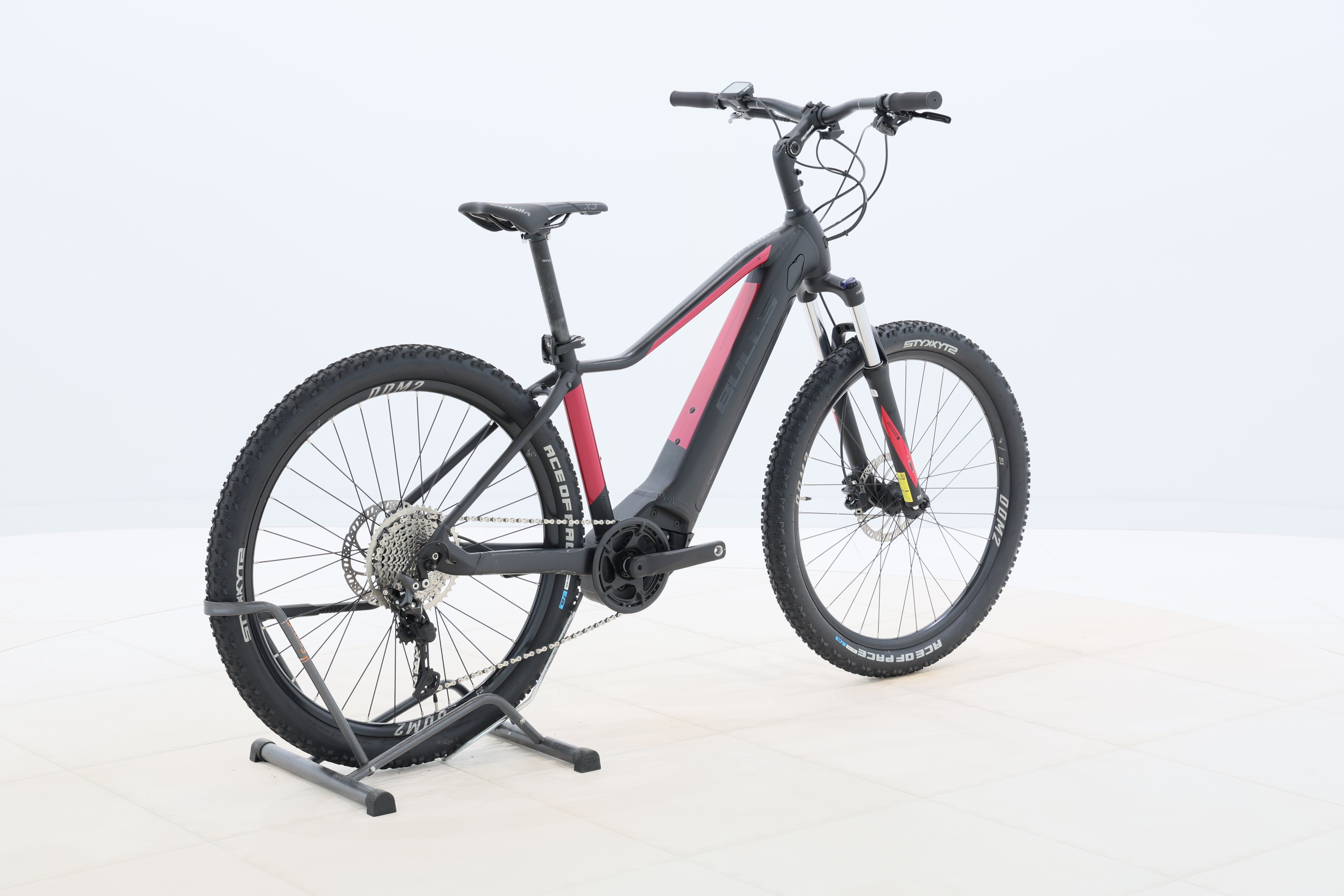 e634e348-8a66-49b6-8077-cb5b33cb1458