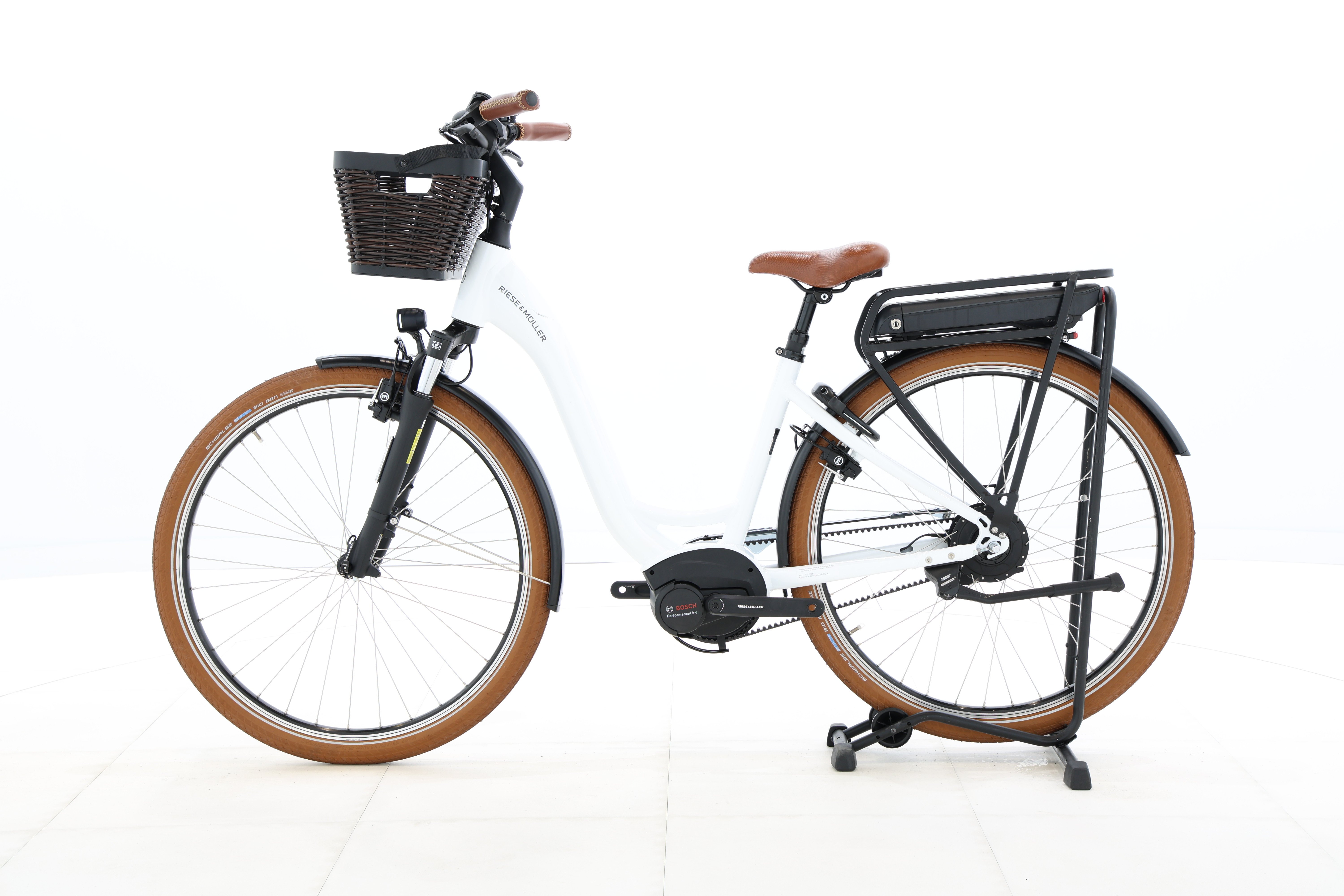 61f21a9b-576d-4329-b56c-b93925d1931c