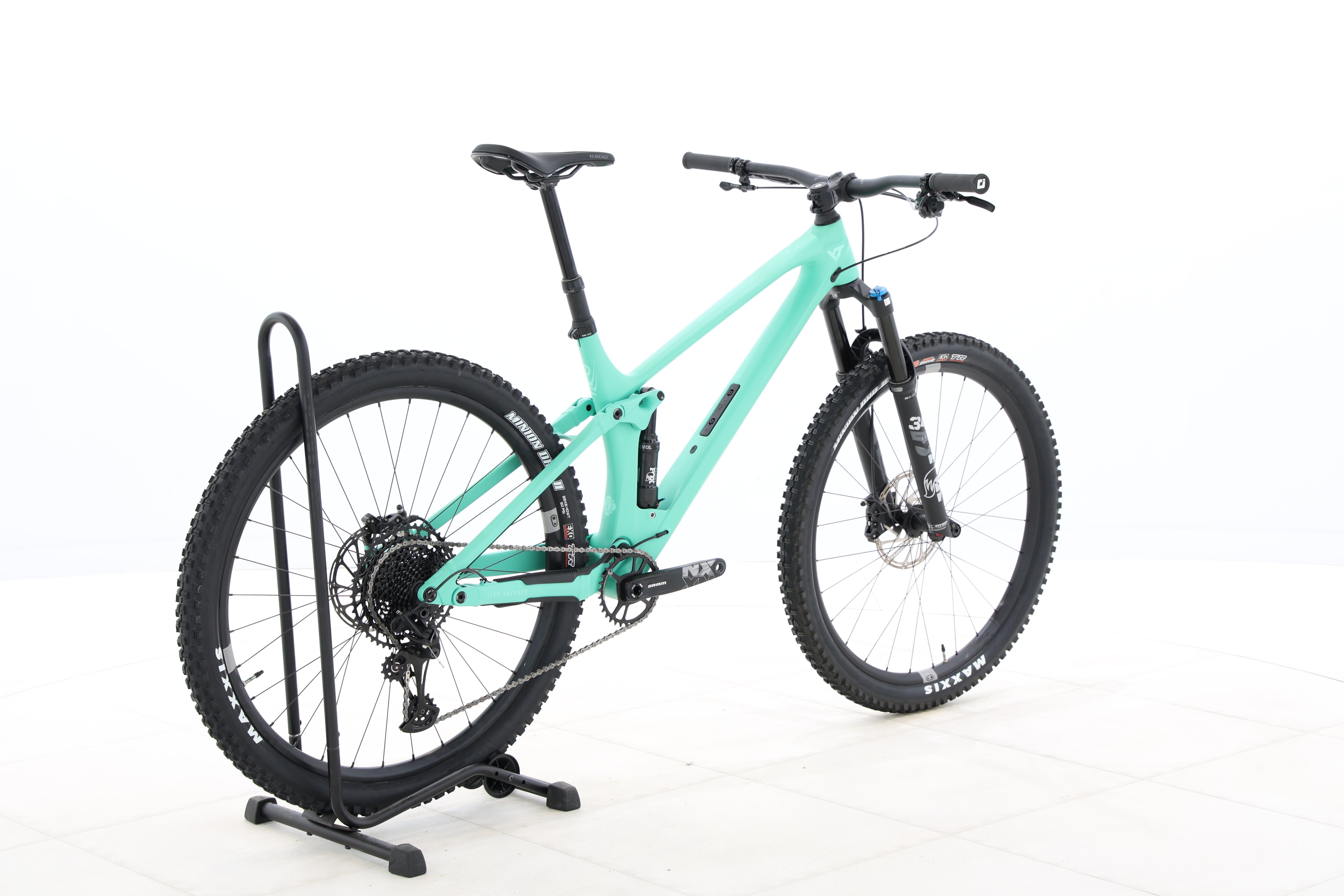 1e6301d4-6ca0-4de2-9e79-49a537d9e1d8