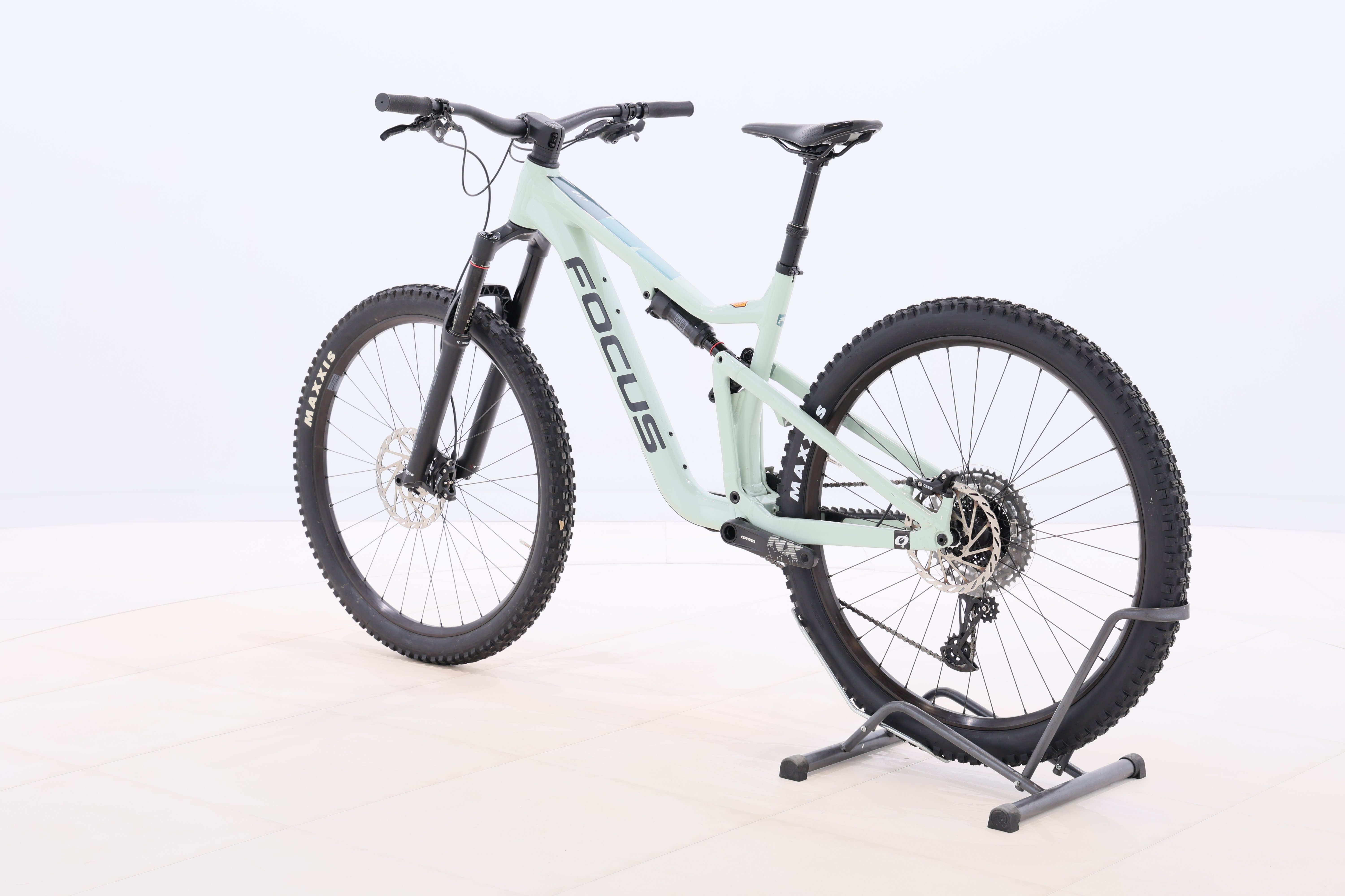 f1b047a3-9325-41c1-b6d3-4cbe08ef3a05