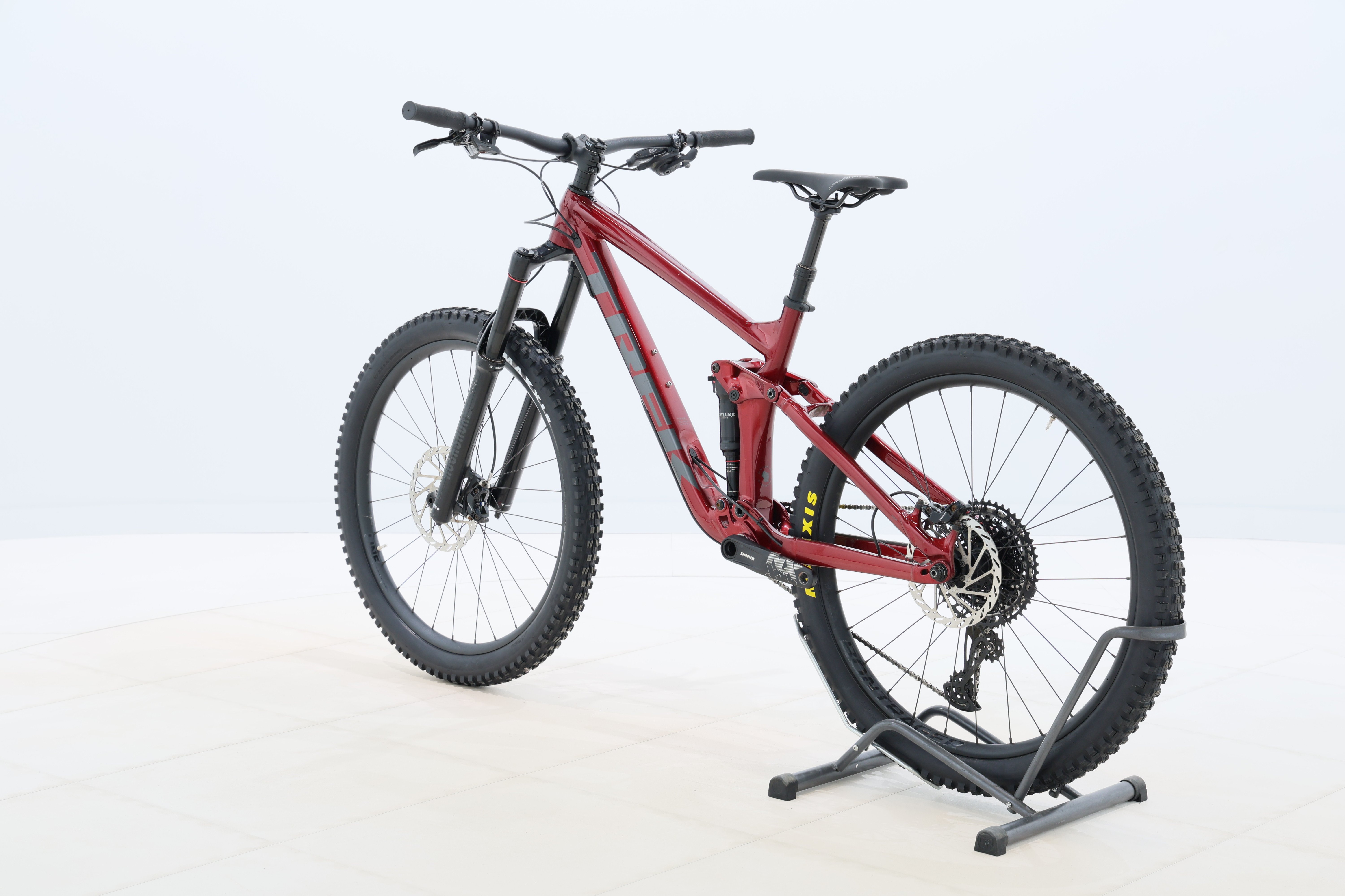 fc483ba8-acec-404d-a05a-b9e153ab88c4