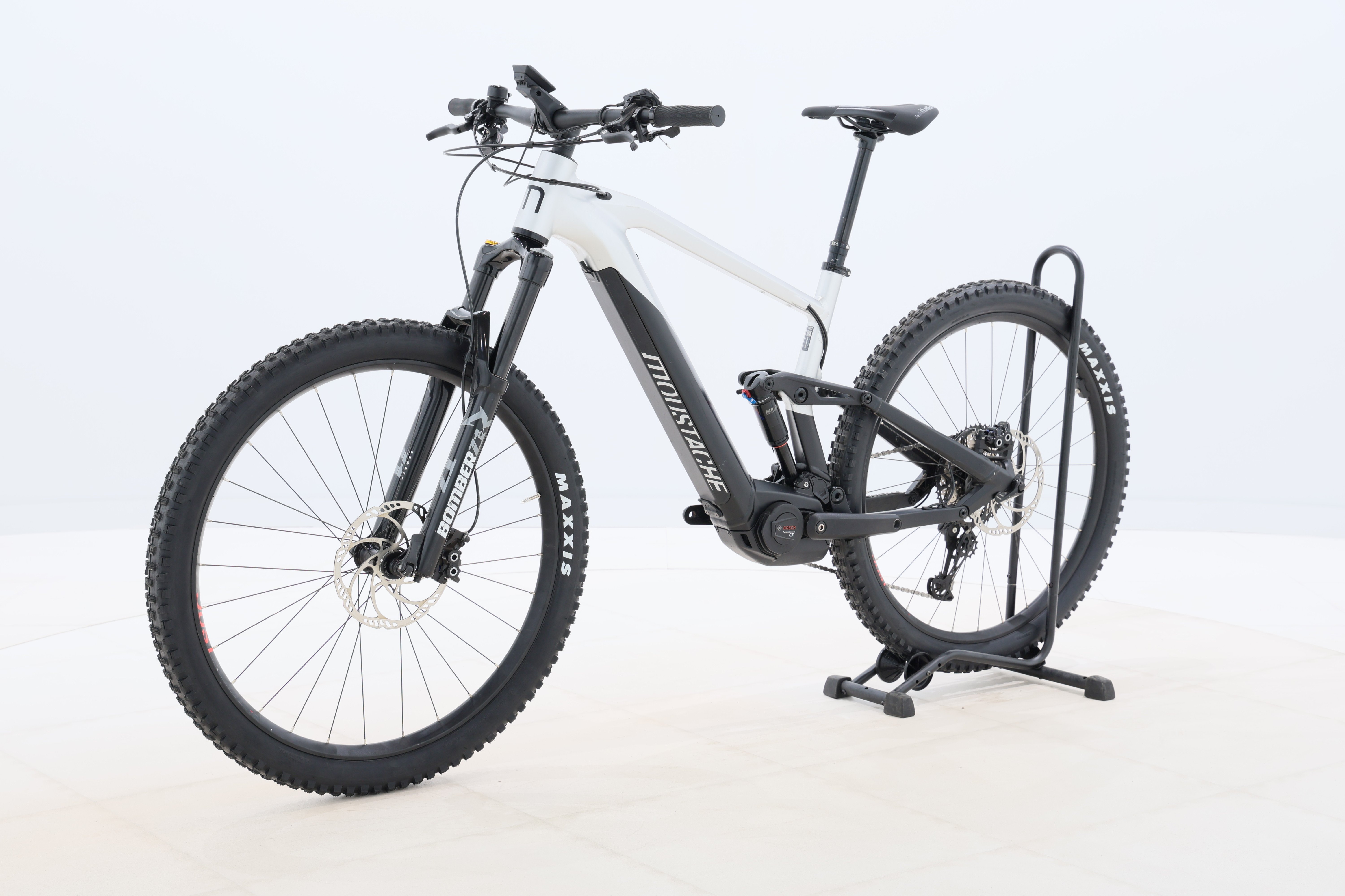 d6cf9d1e-9919-4722-8b1e-1e3e9d42b280