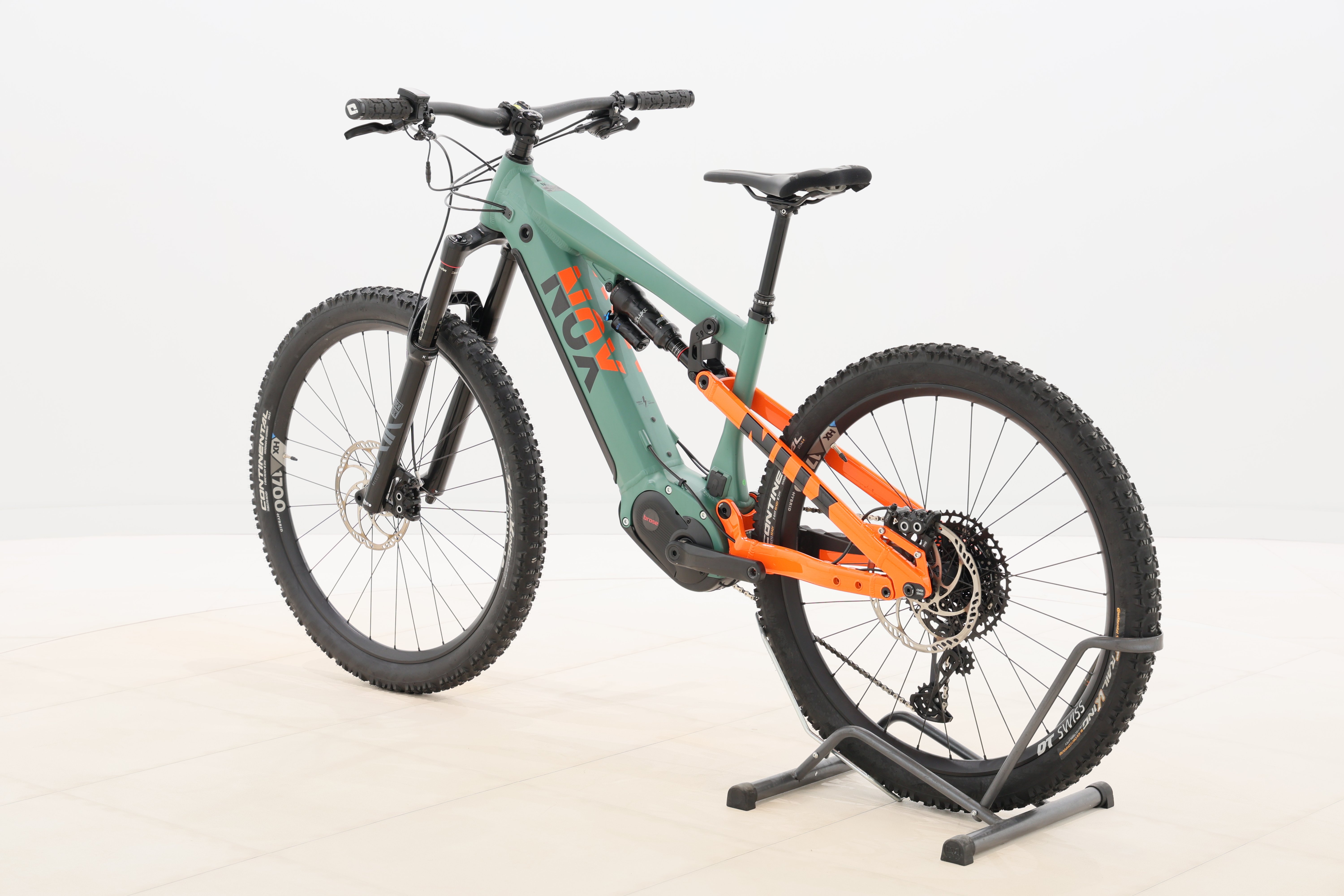 2155ad0c-0d93-4b96-891d-d84b7539d59d