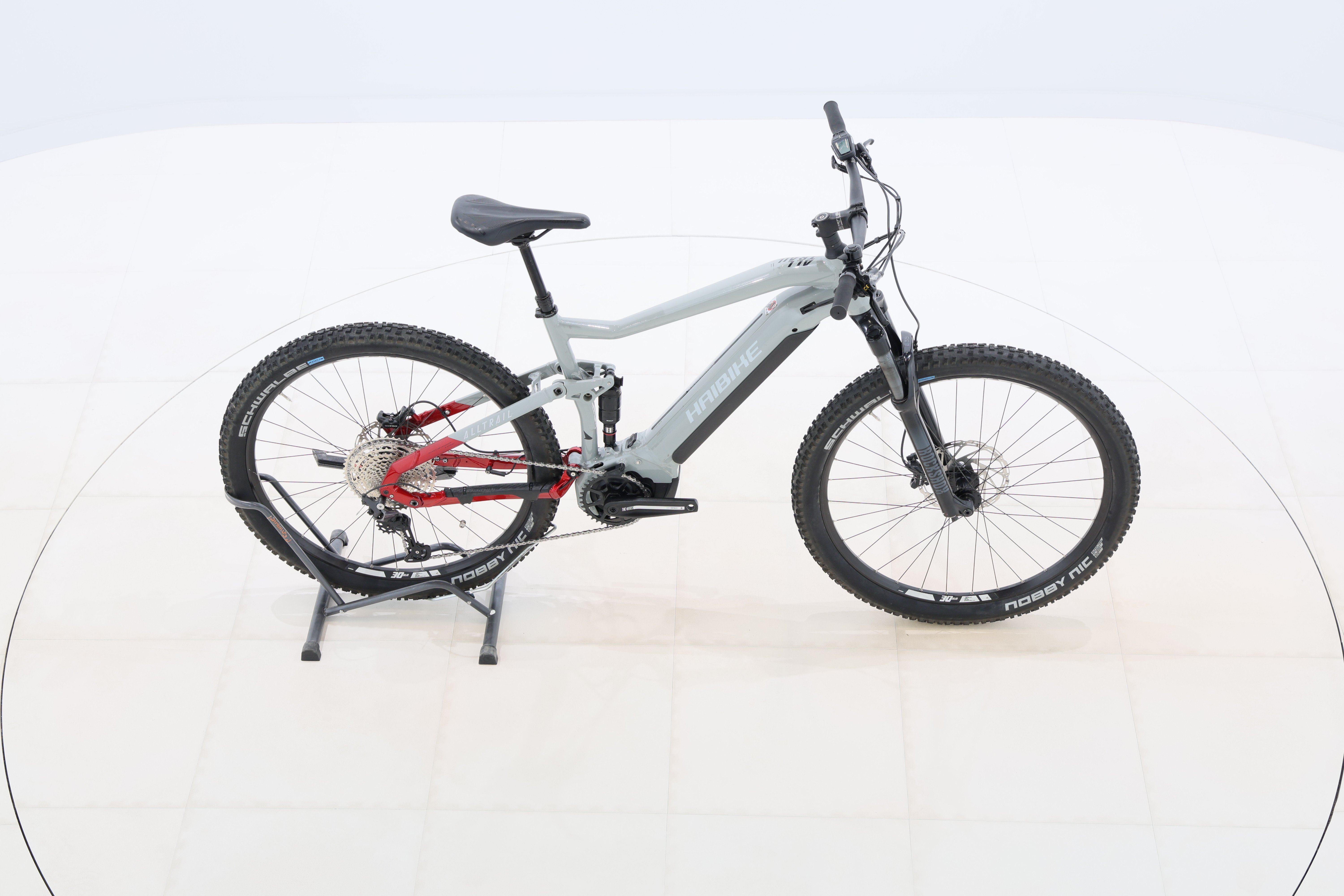 e3b1f72d-3193-4baf-8137-5927322636e9