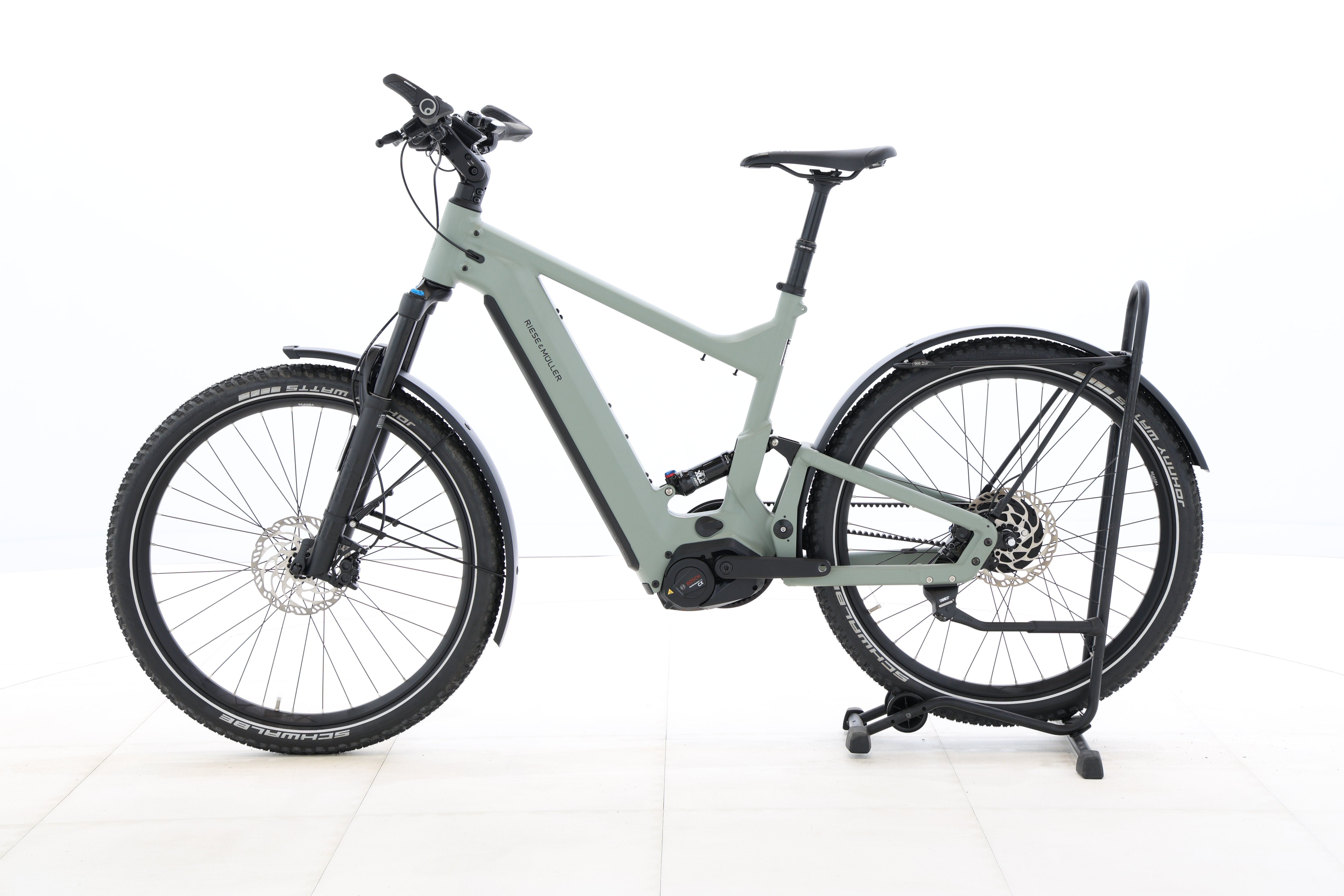 fa8b69a0-911b-4430-b550-c626da8c4880