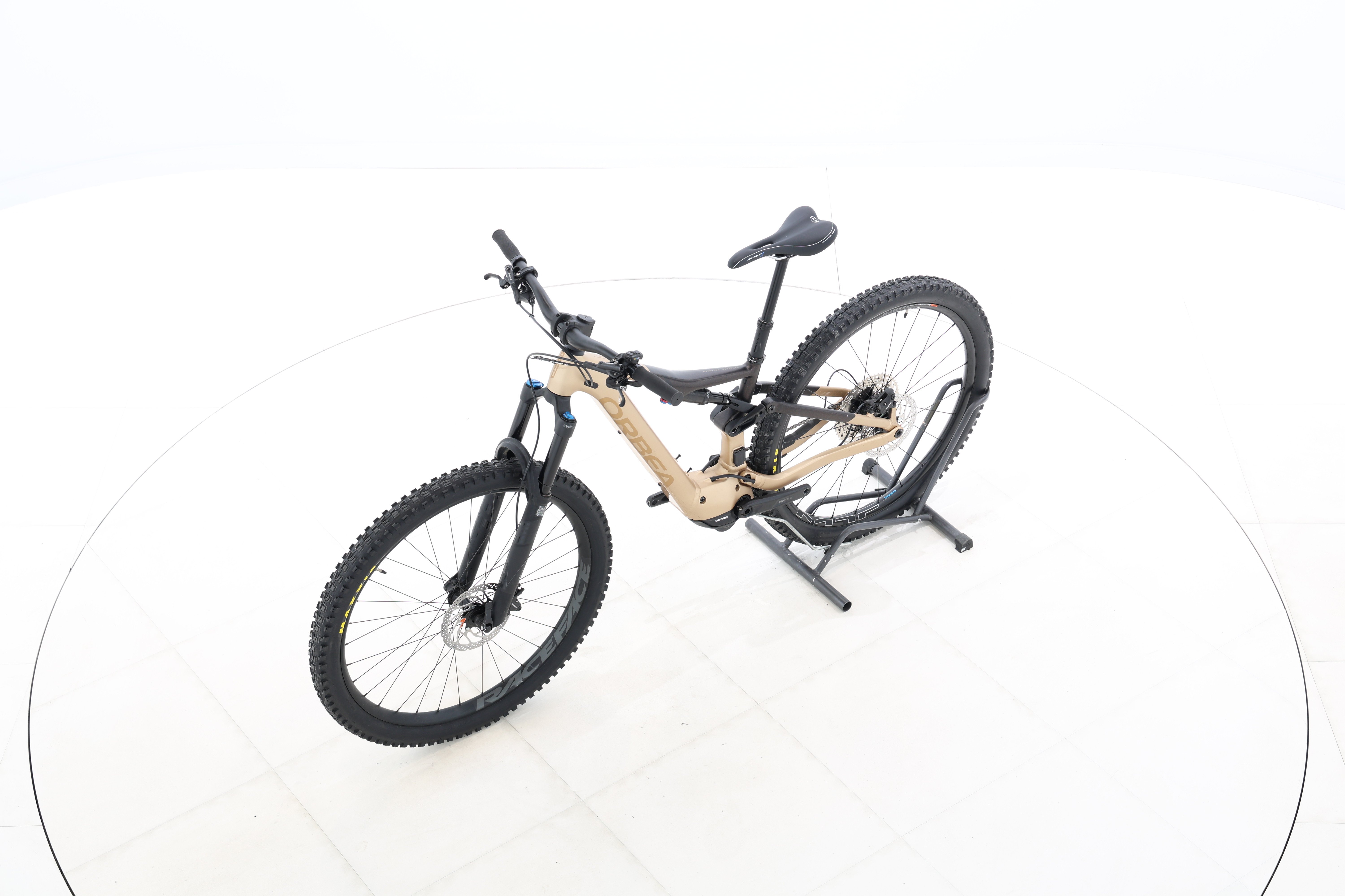 0dd6873c-114a-424f-9697-69bf9effb8e0