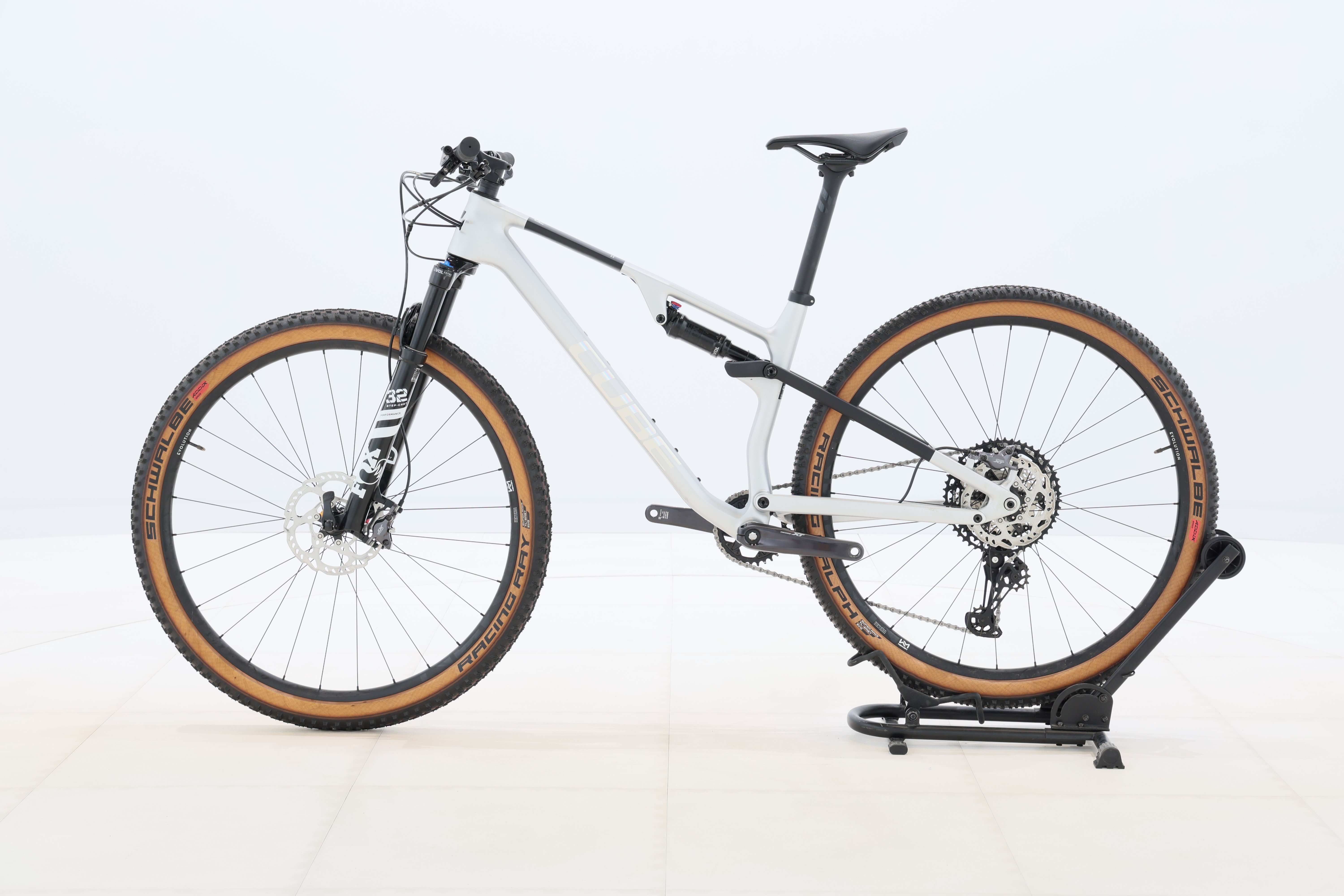 2a6518ad-d9fd-40f8-b16c-d918db6c63af