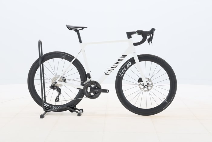 Canyon ULTIMATE CF 7 DI2 AERO 2025