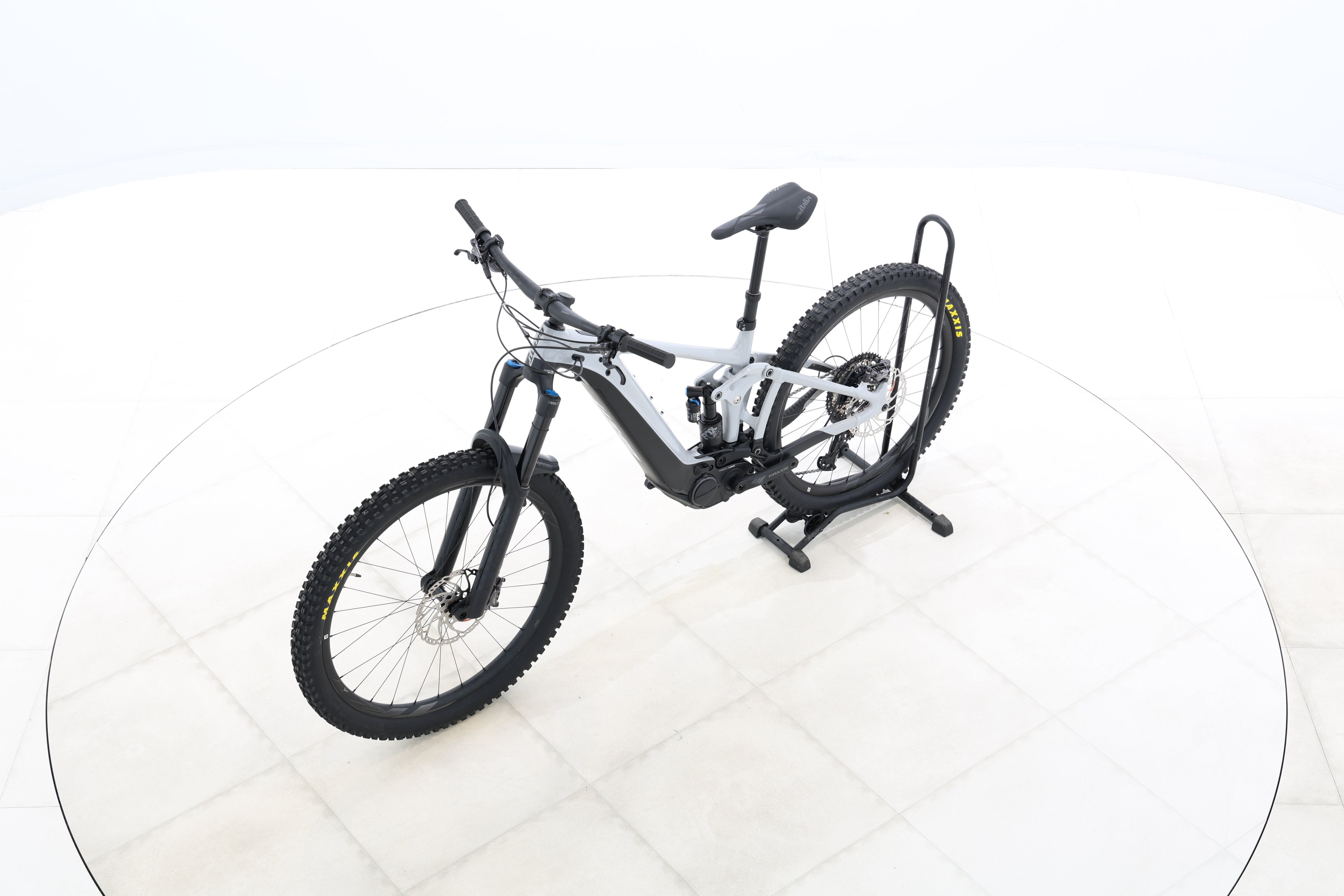 e3d41888-32ba-4df9-bc29-de0725dd62fb