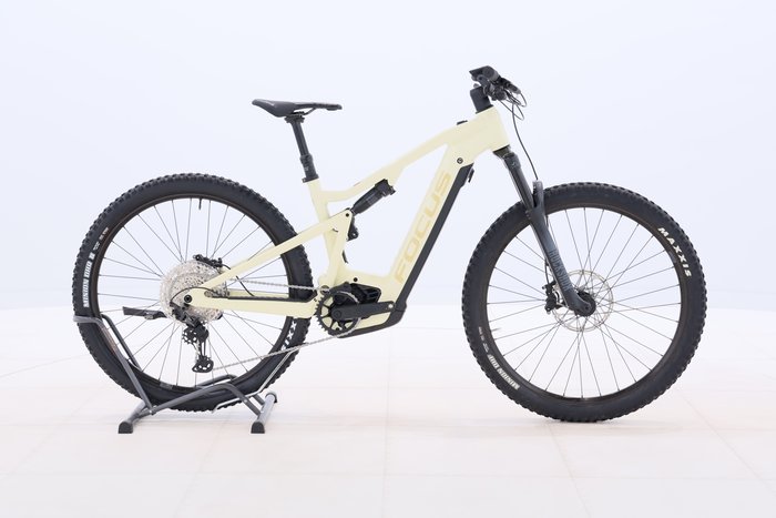 Focus THRON² 6.8 2023