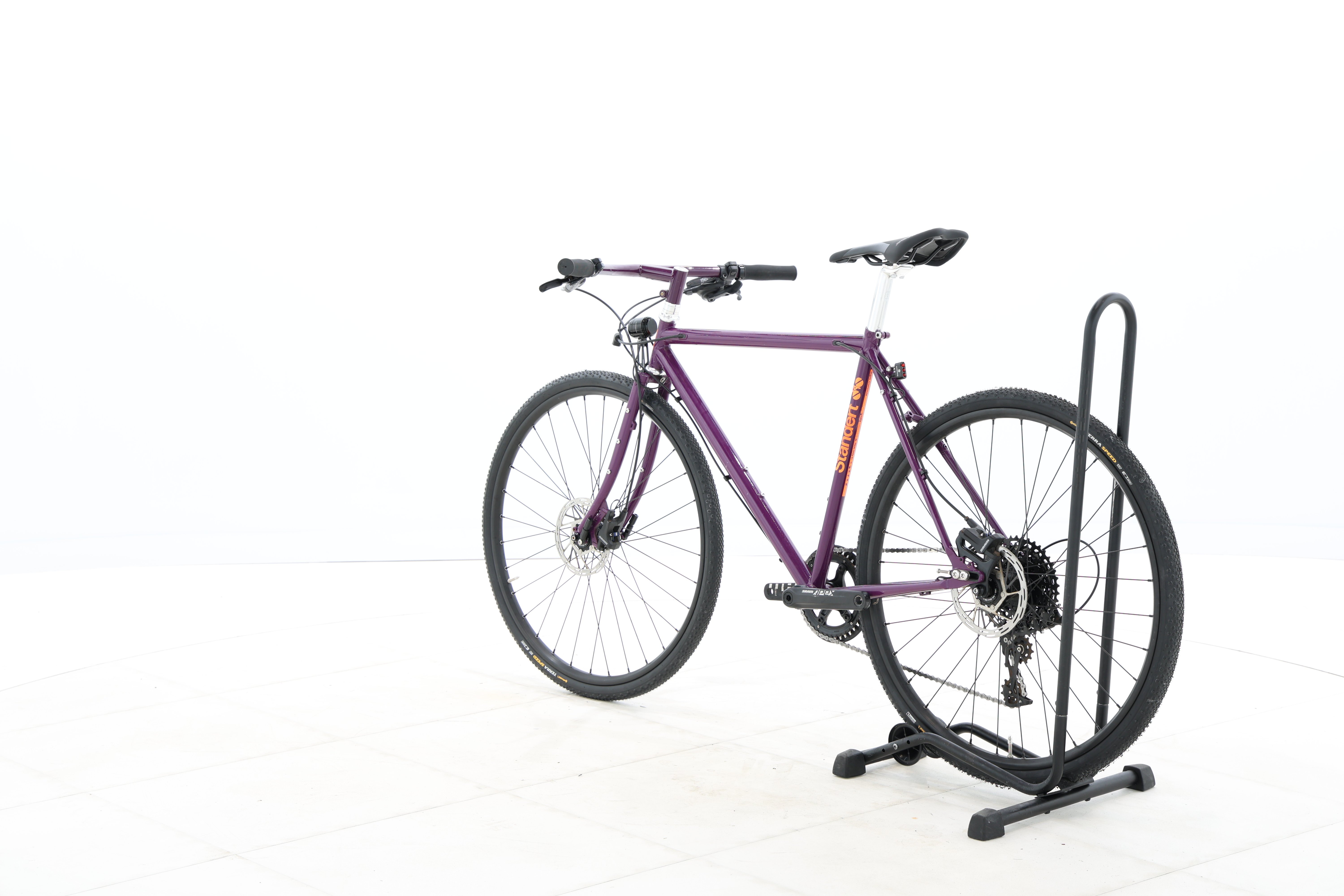 cd4c83bc-7736-49dc-81b1-7e163d3373ec