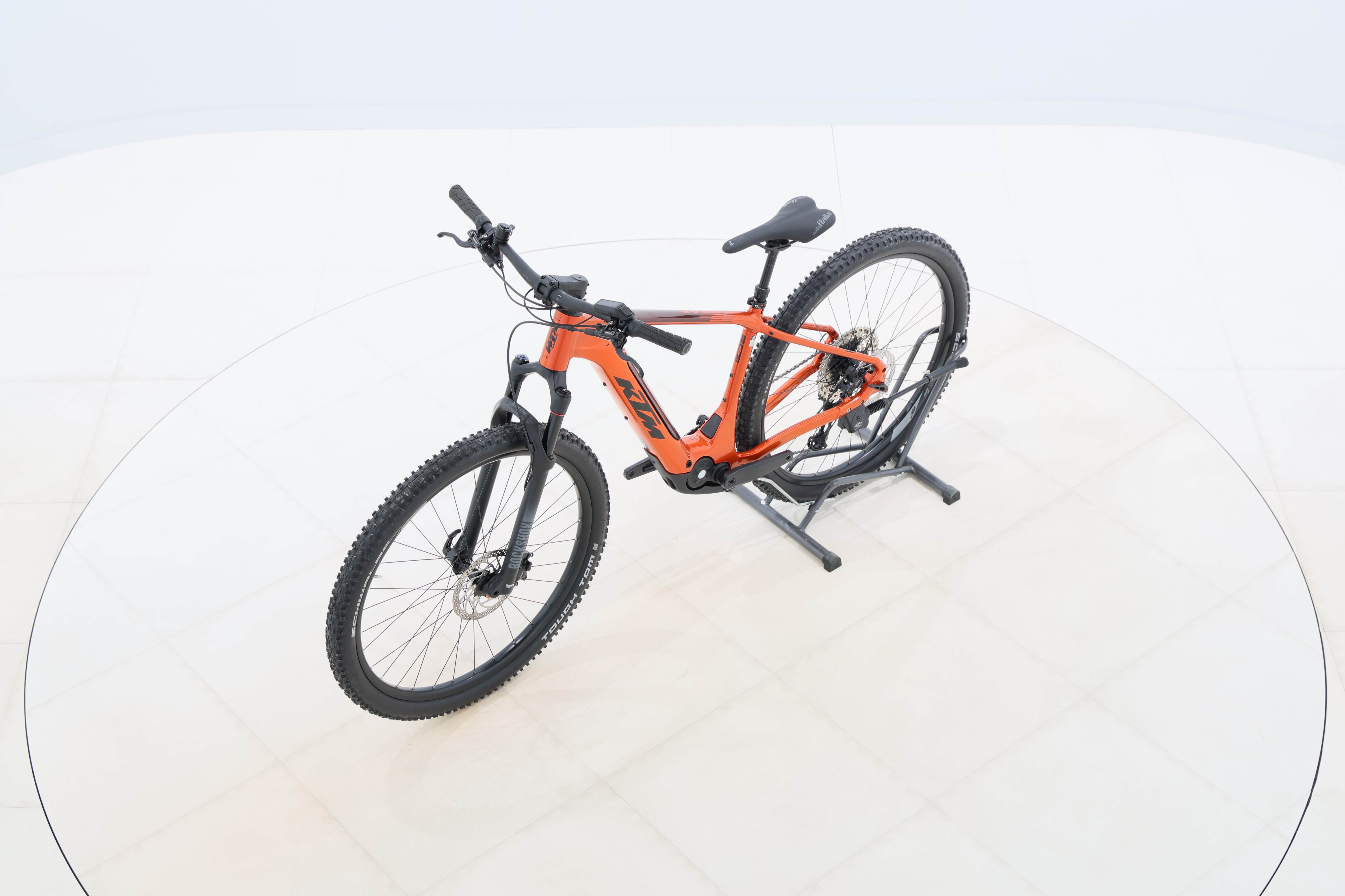 c1ff7ebf-4f16-4e96-8ff7-e9964b38021a