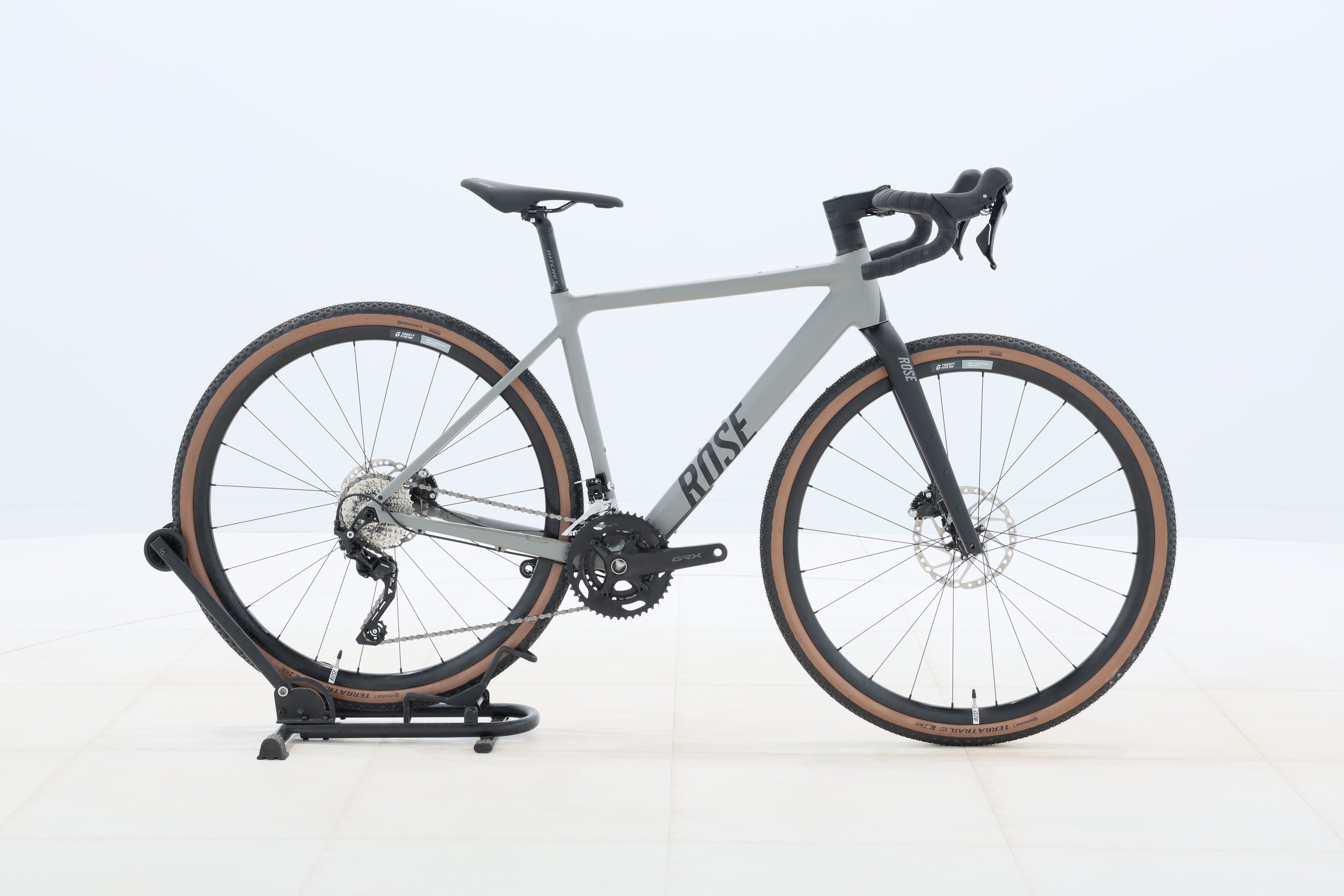 e27eb29a-1cdb-460f-a8b6-4a4b1d535361