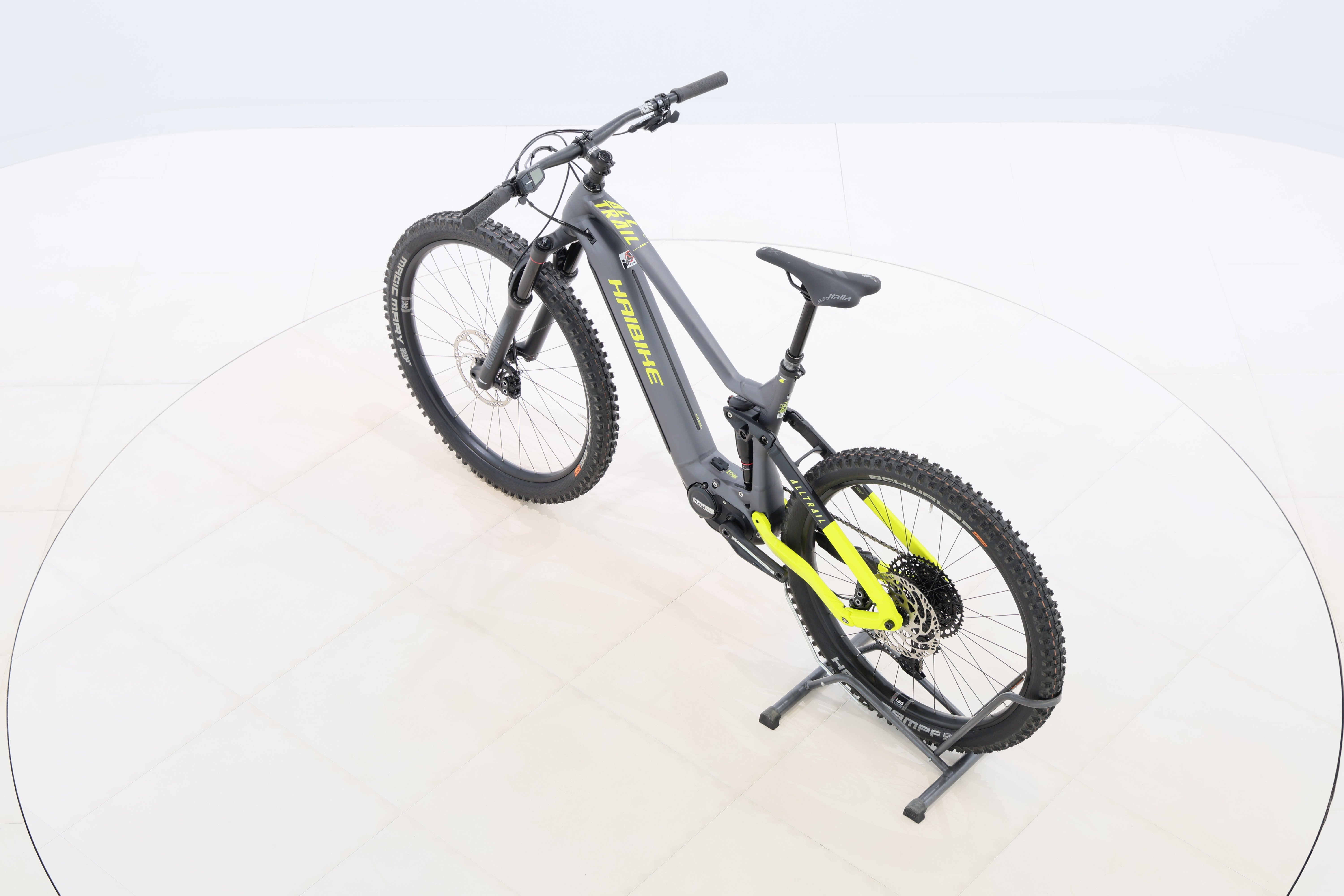 450b1831-f940-4237-b6d2-ba920a7a2512