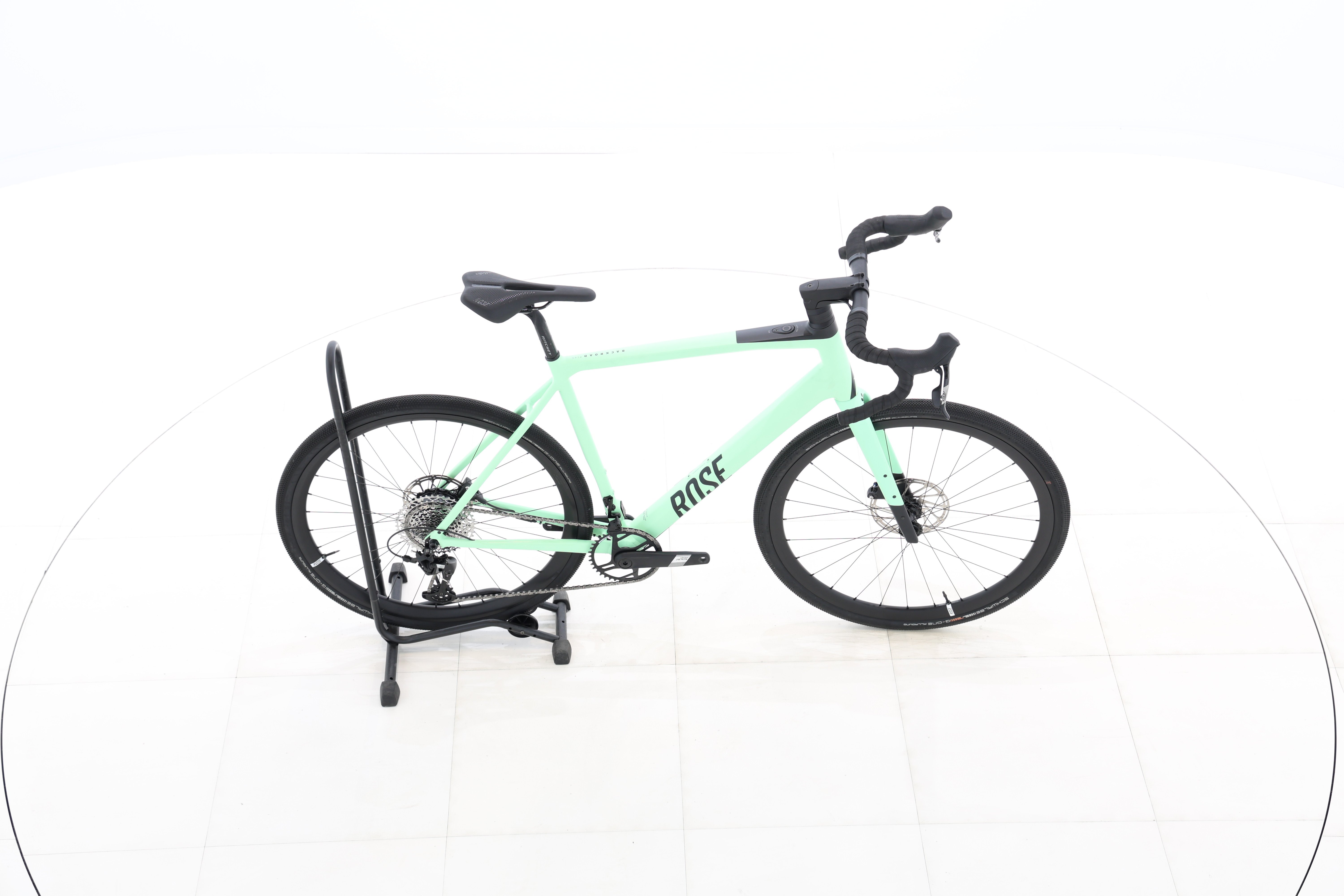 e26944a4-ffb1-435c-ac7d-2907266ee6ed