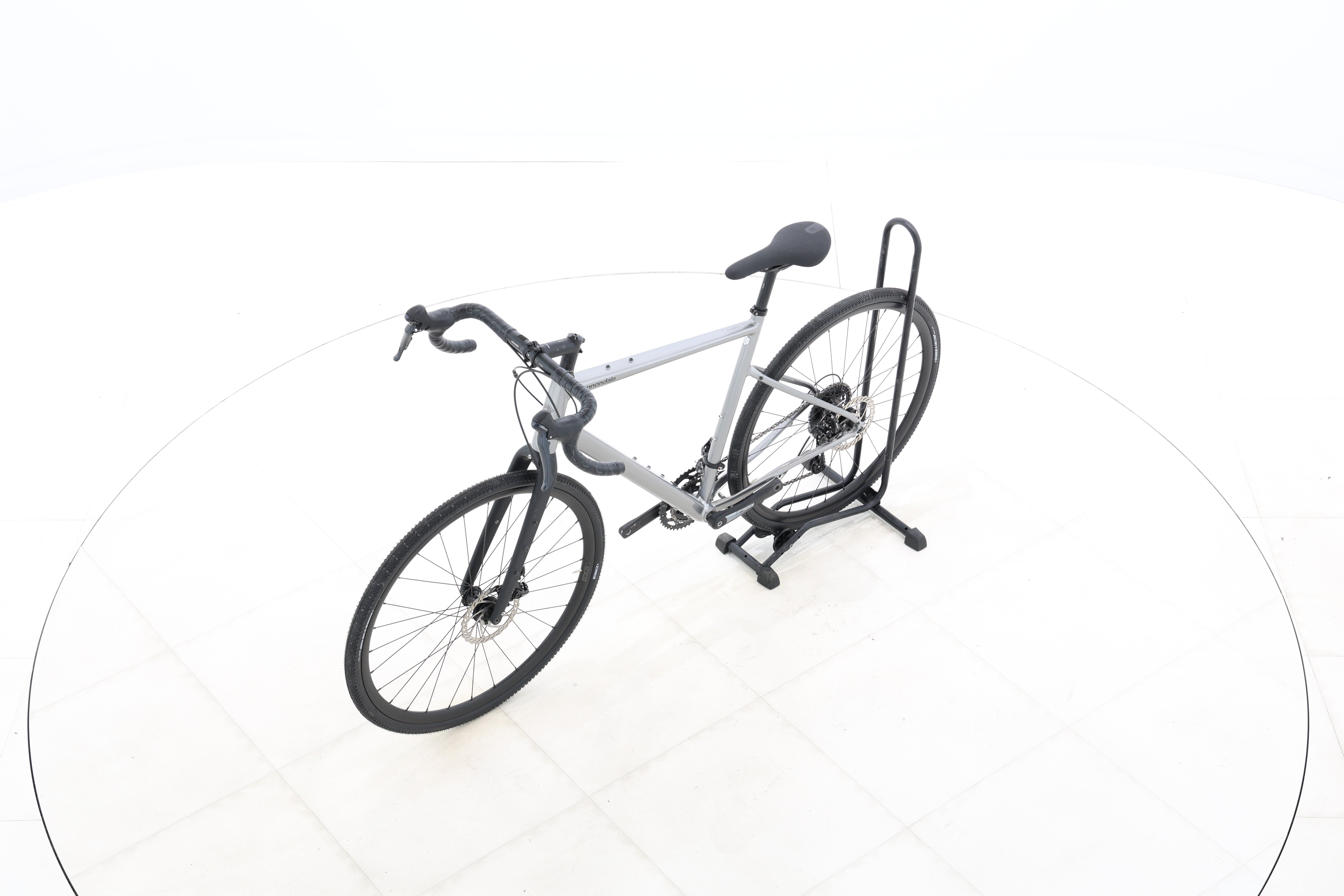 ee5723e1-2581-4cf0-aa33-05e123f555b2