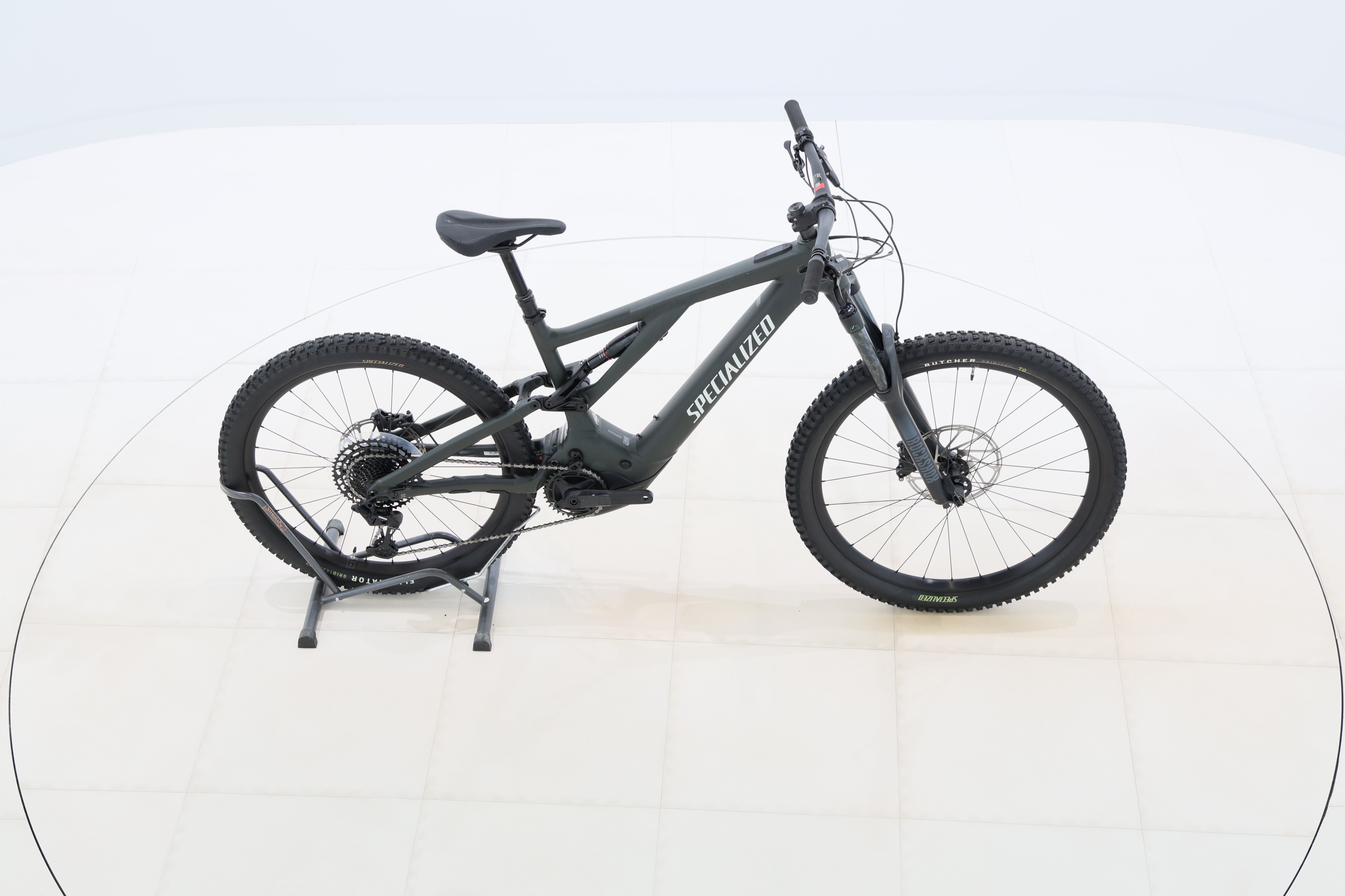 fc3106af-b03d-4dcd-9003-f3eff80220e0