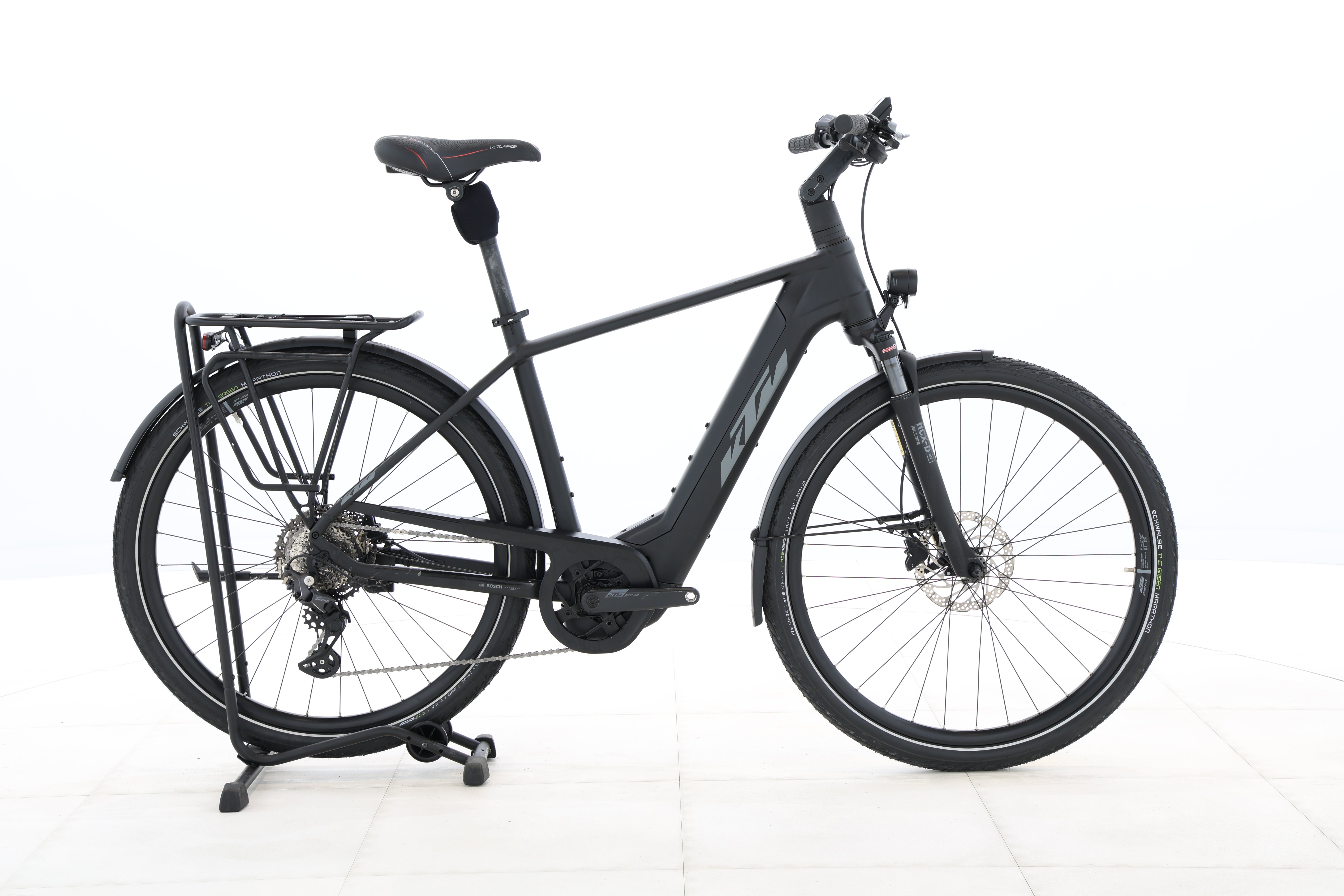 136b250f-6f92-448f-9aab-c634bf30d6ce