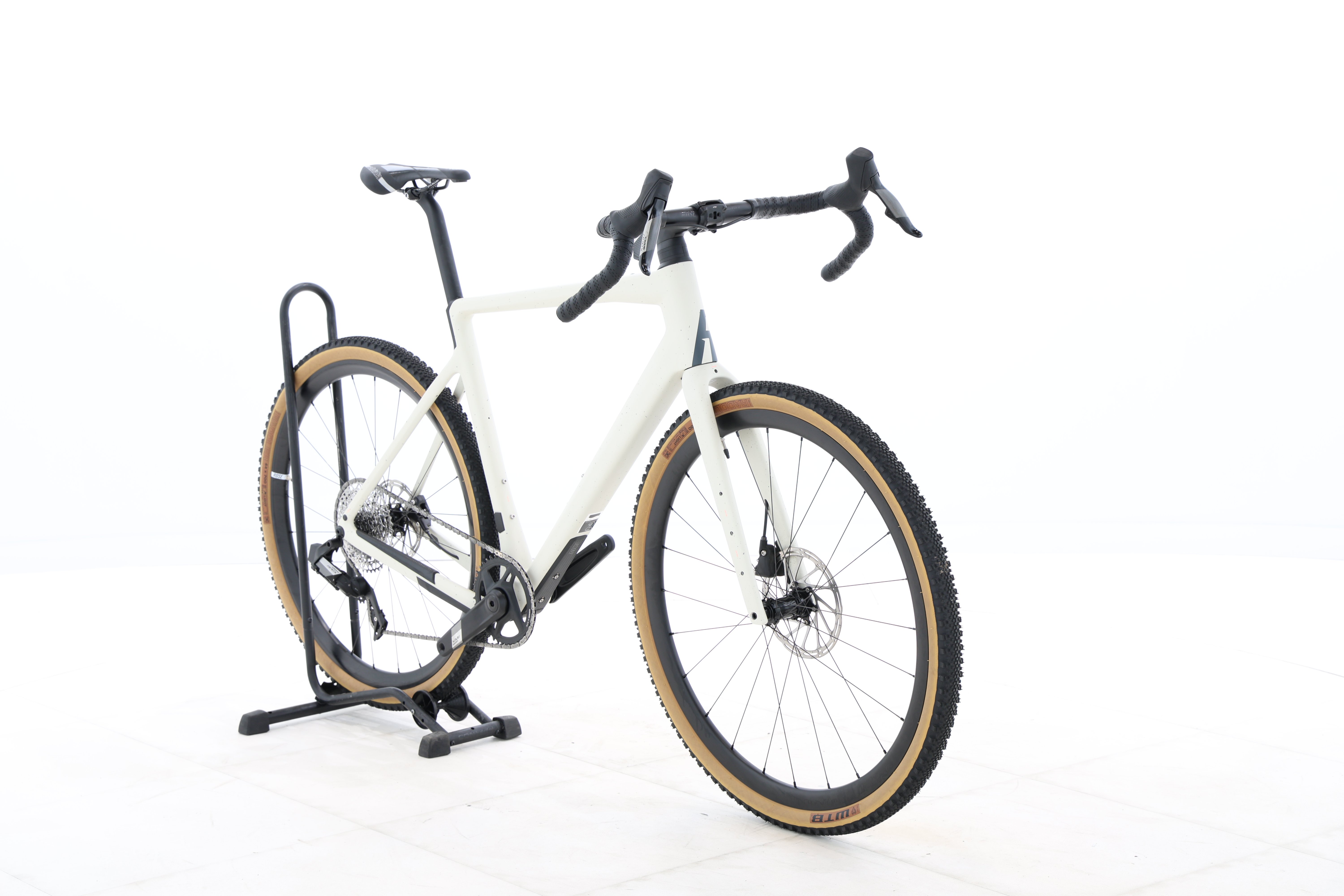 6479b4b4-6d81-4d9a-9e78-d6d61382e934