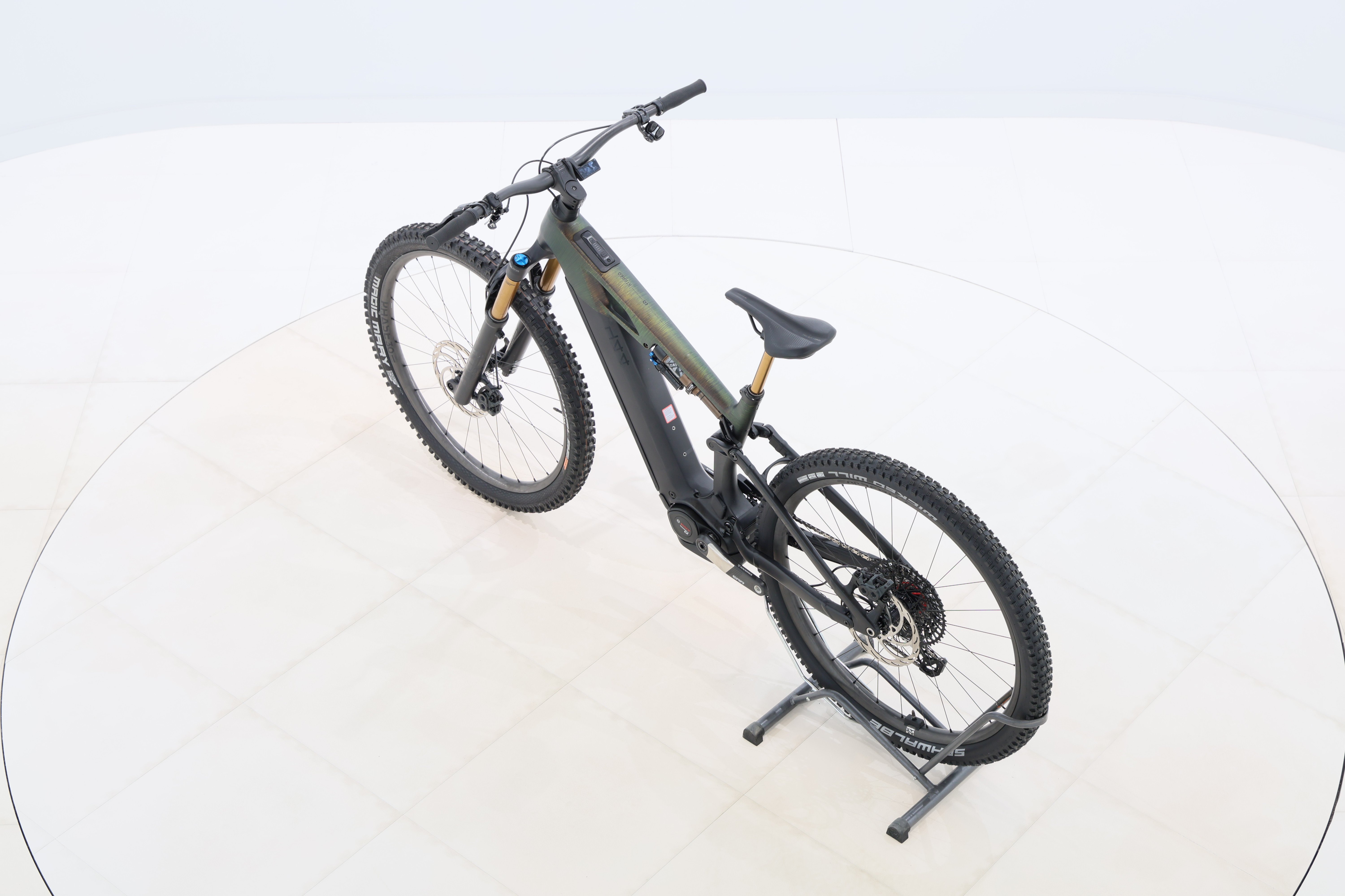 ec72d95b-8940-454a-bfaa-2e934e580505