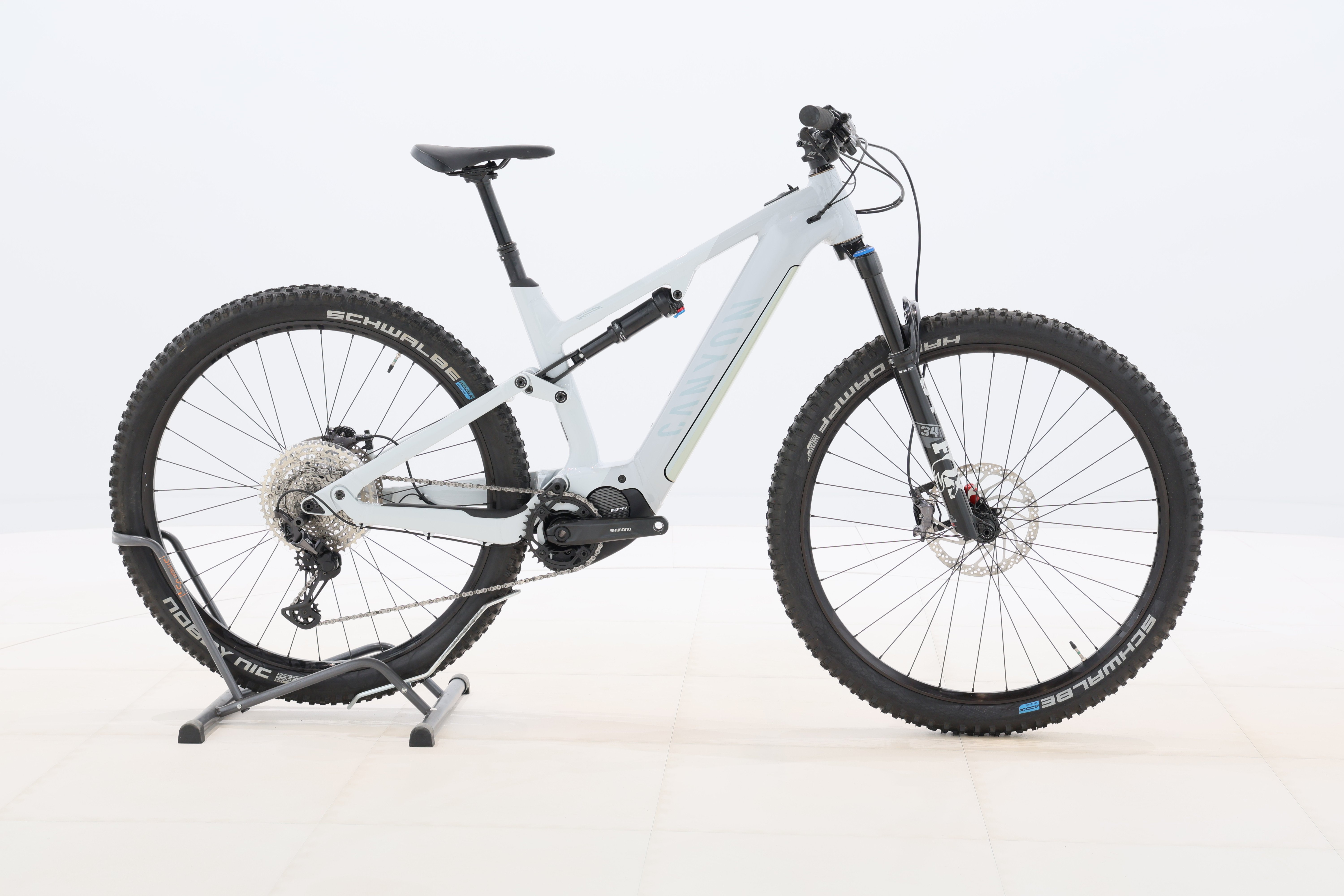 e6c6048f-e53d-492f-b5e4-e813235ecb15