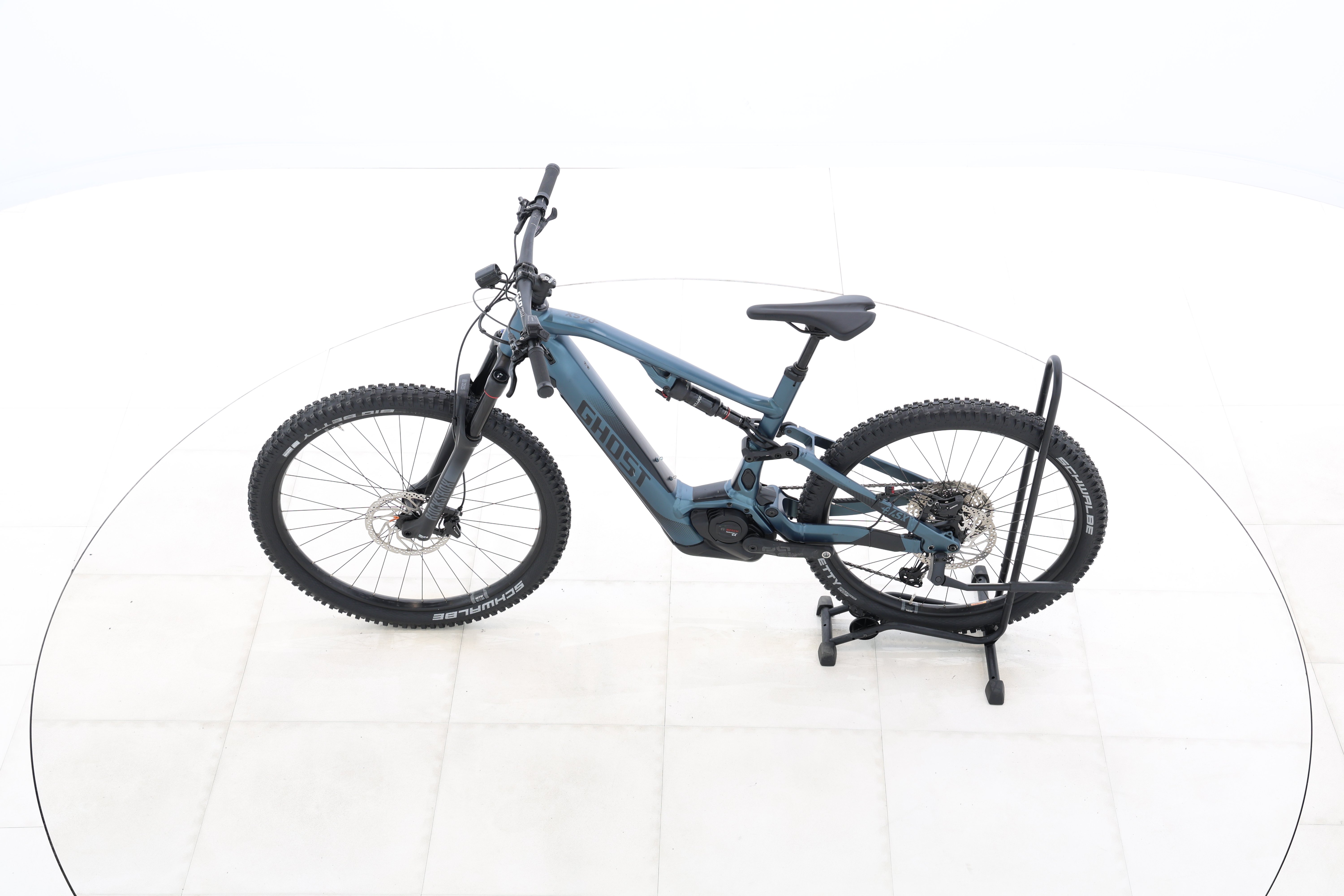 d6e555cc-6d10-42a3-9455-8b1d1405ec76