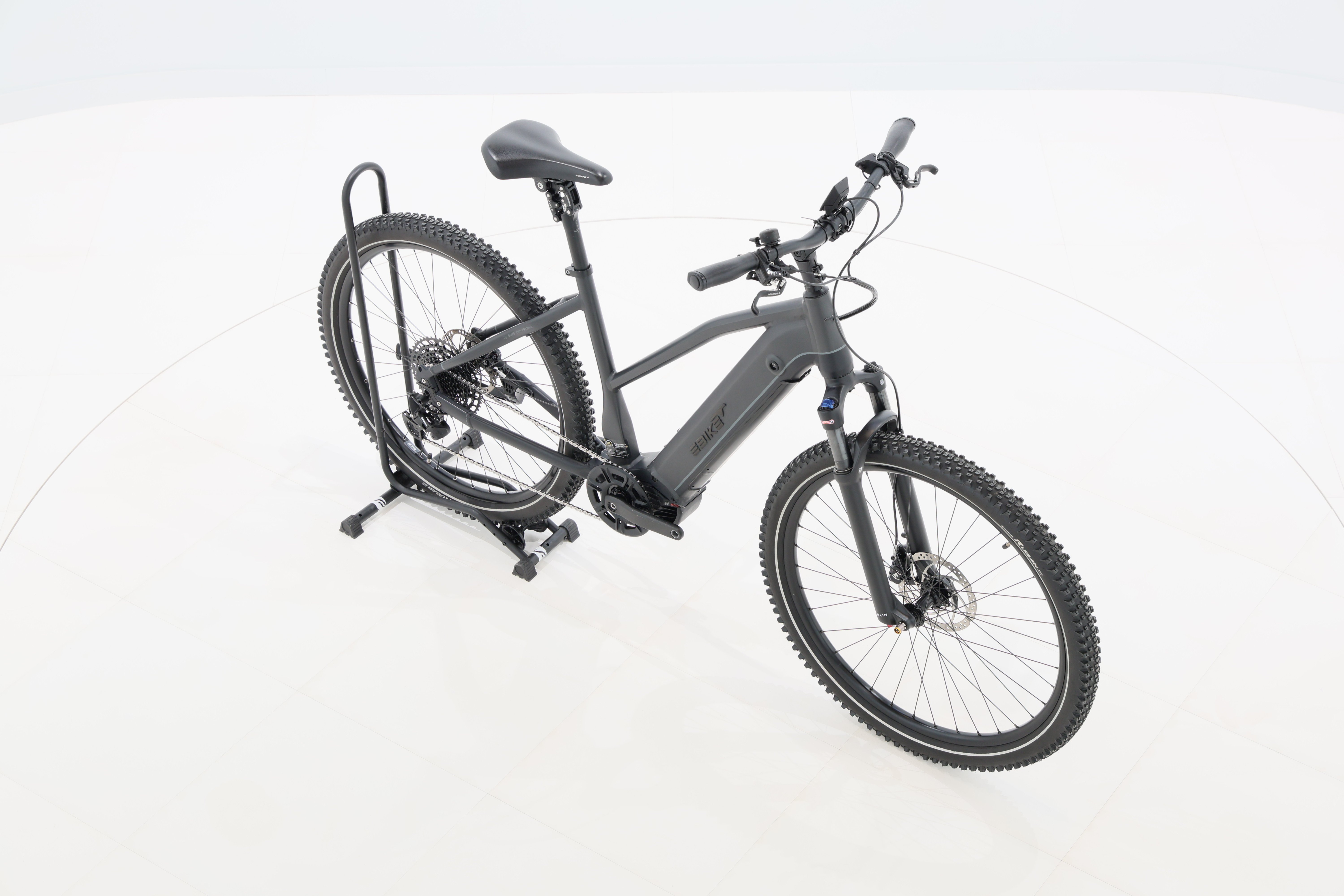 d23ad84e-6e1c-43e3-8cbd-5c561e5b3ab8