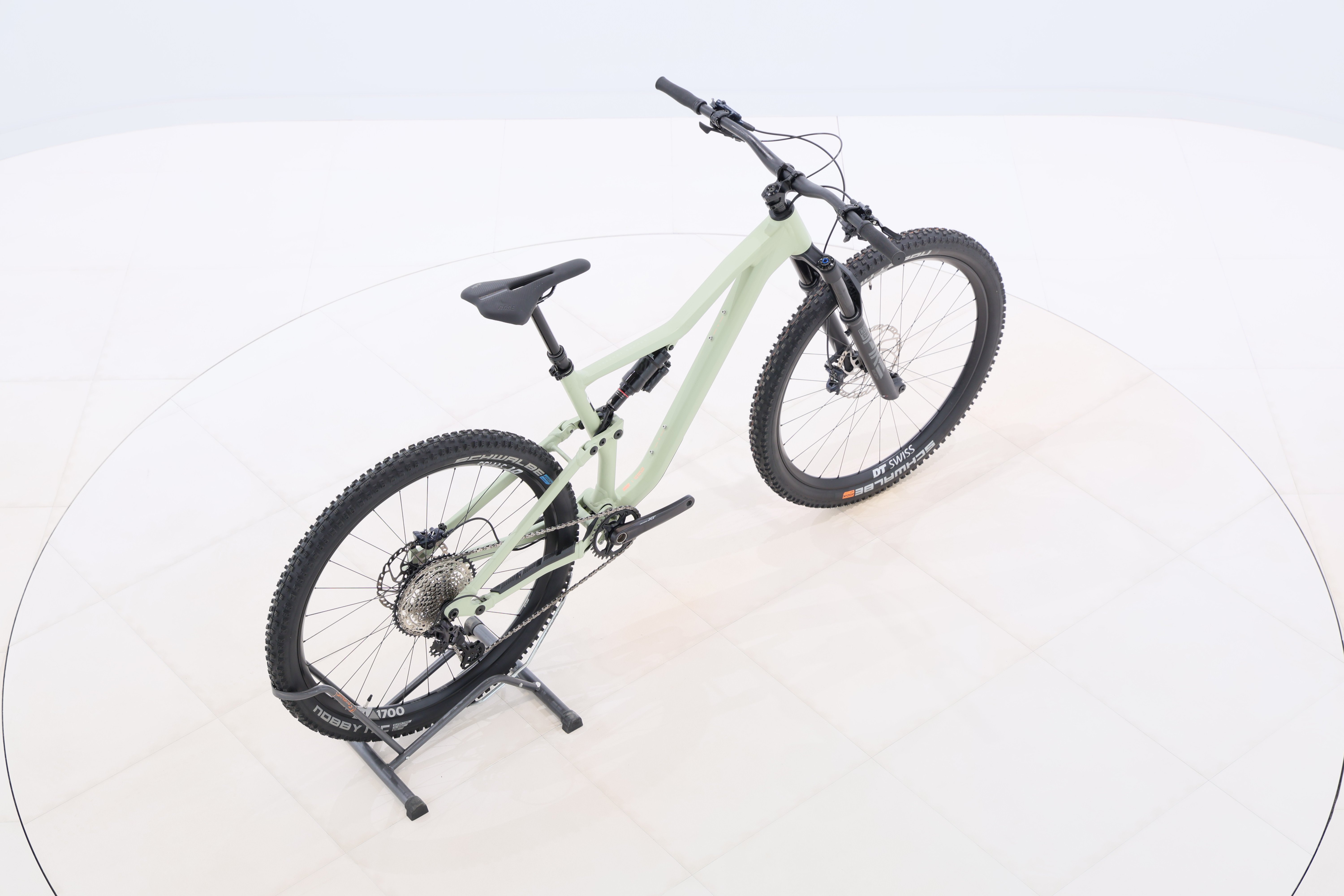 c8a403f8-8dd0-4708-8df2-1a3b70e31b51