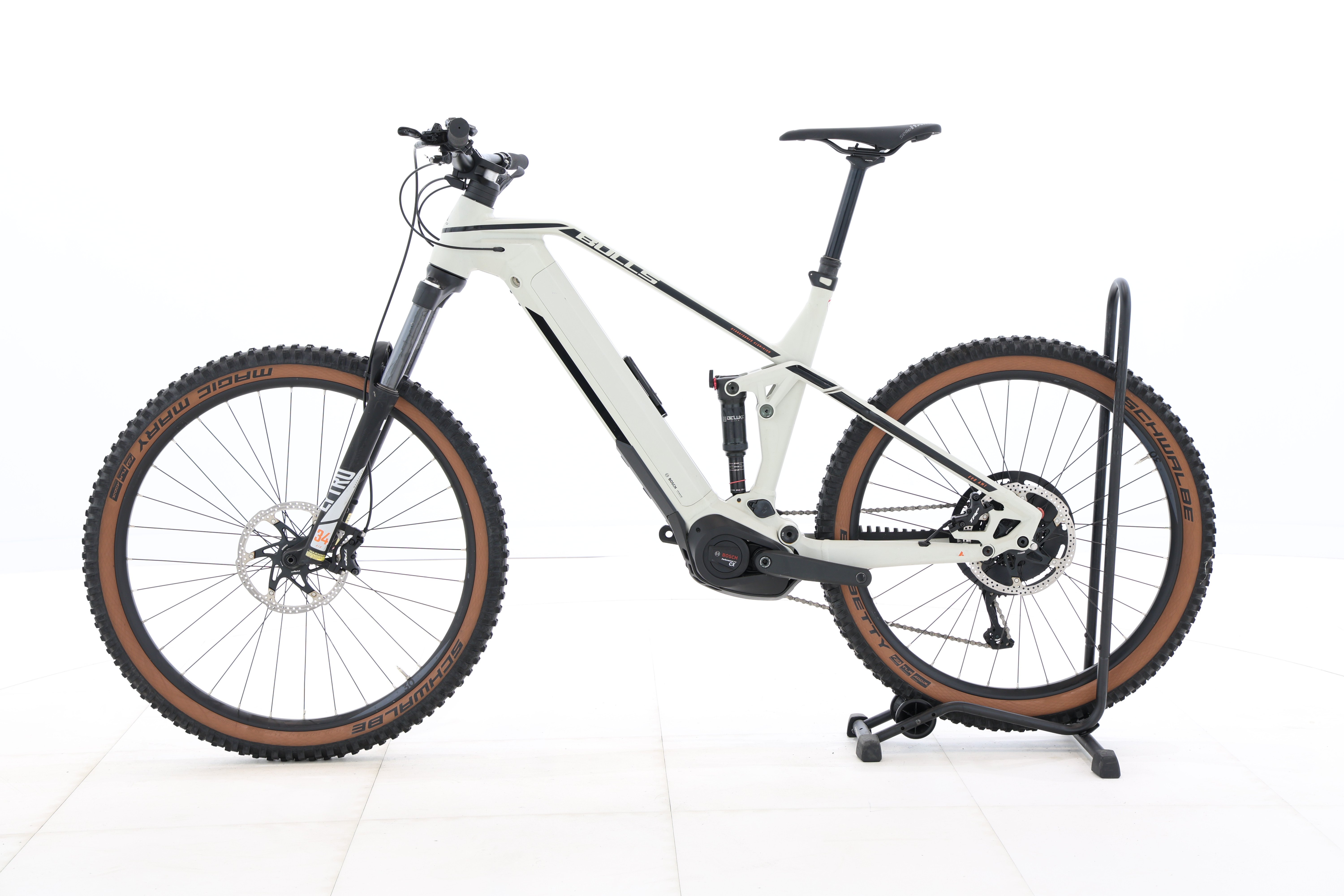 9a8f924b-c6b6-4a61-b3c3-231784256e3a