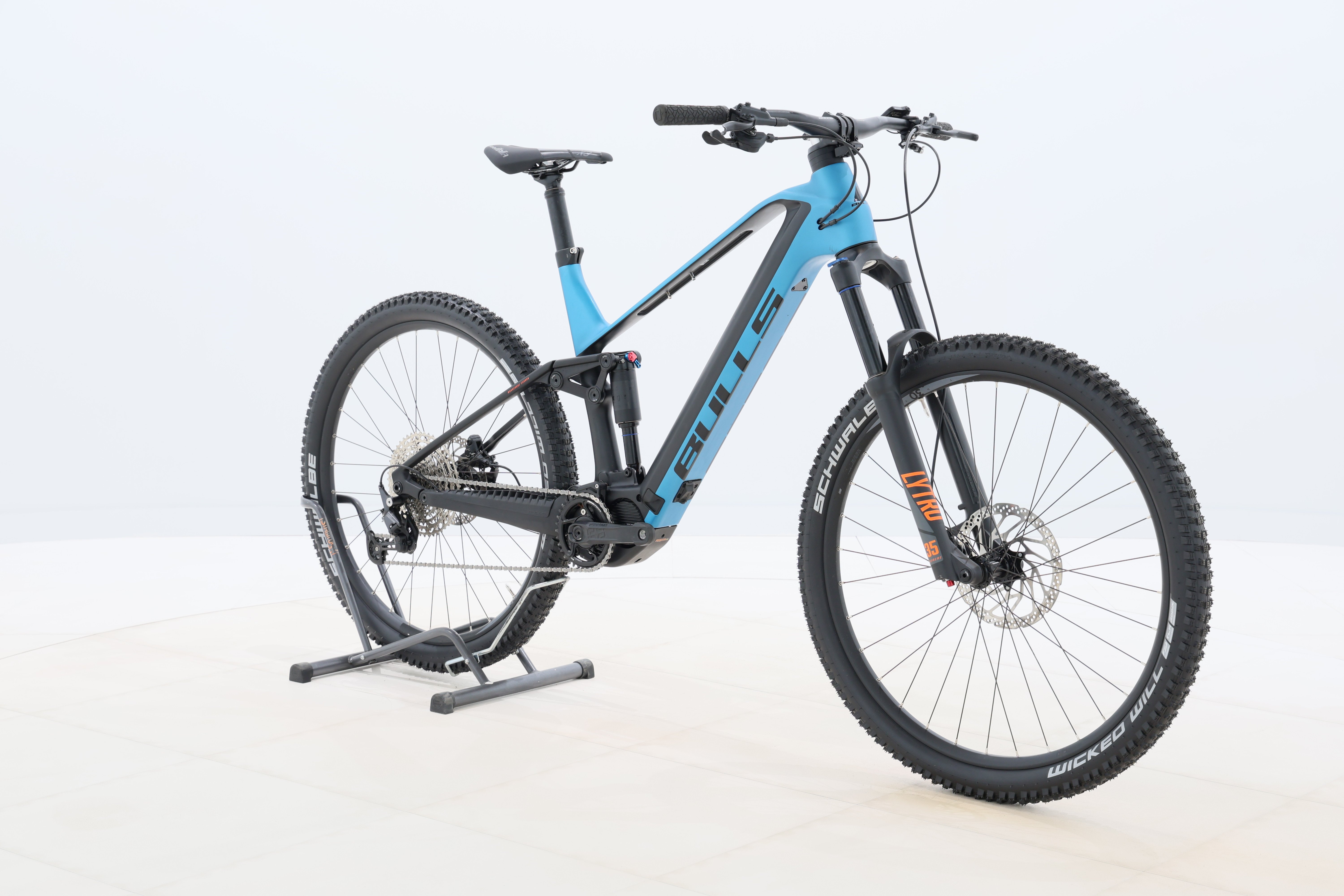 6c374183-84c4-4ece-8043-752668e47e94