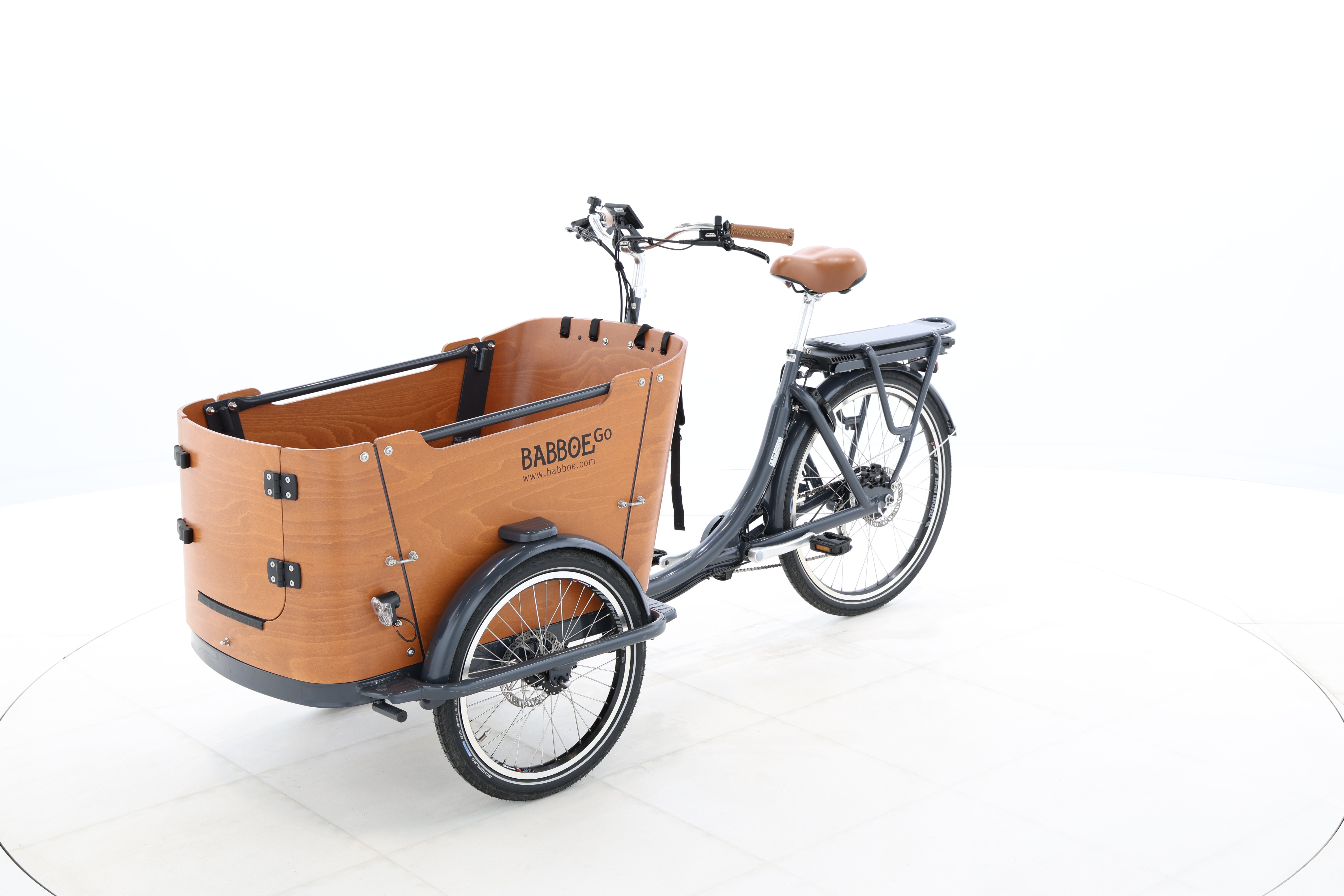 679c040b-d588-4395-b5b7-33bb41219a8c