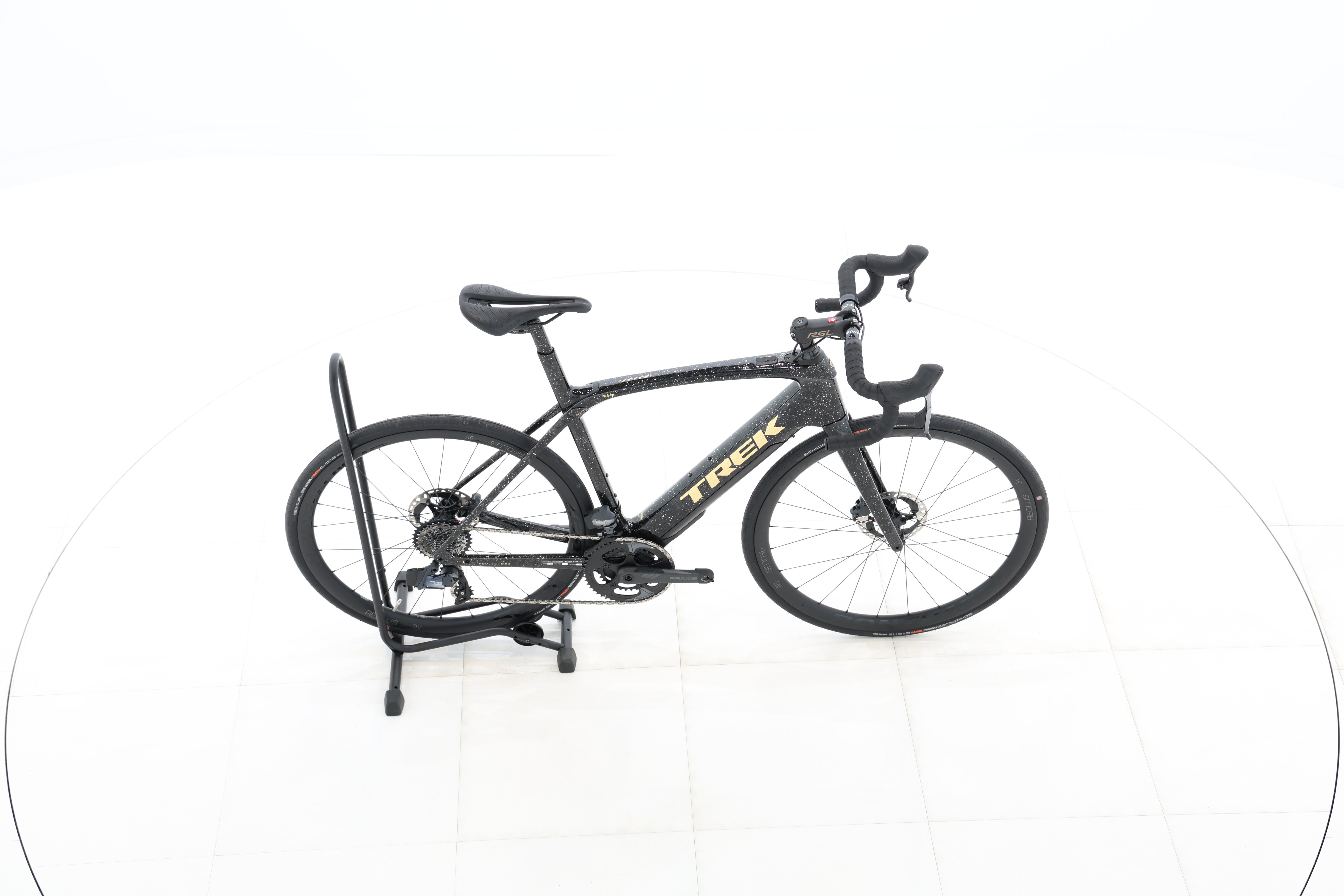 126726d9-51fd-4f52-b316-f56db138459c