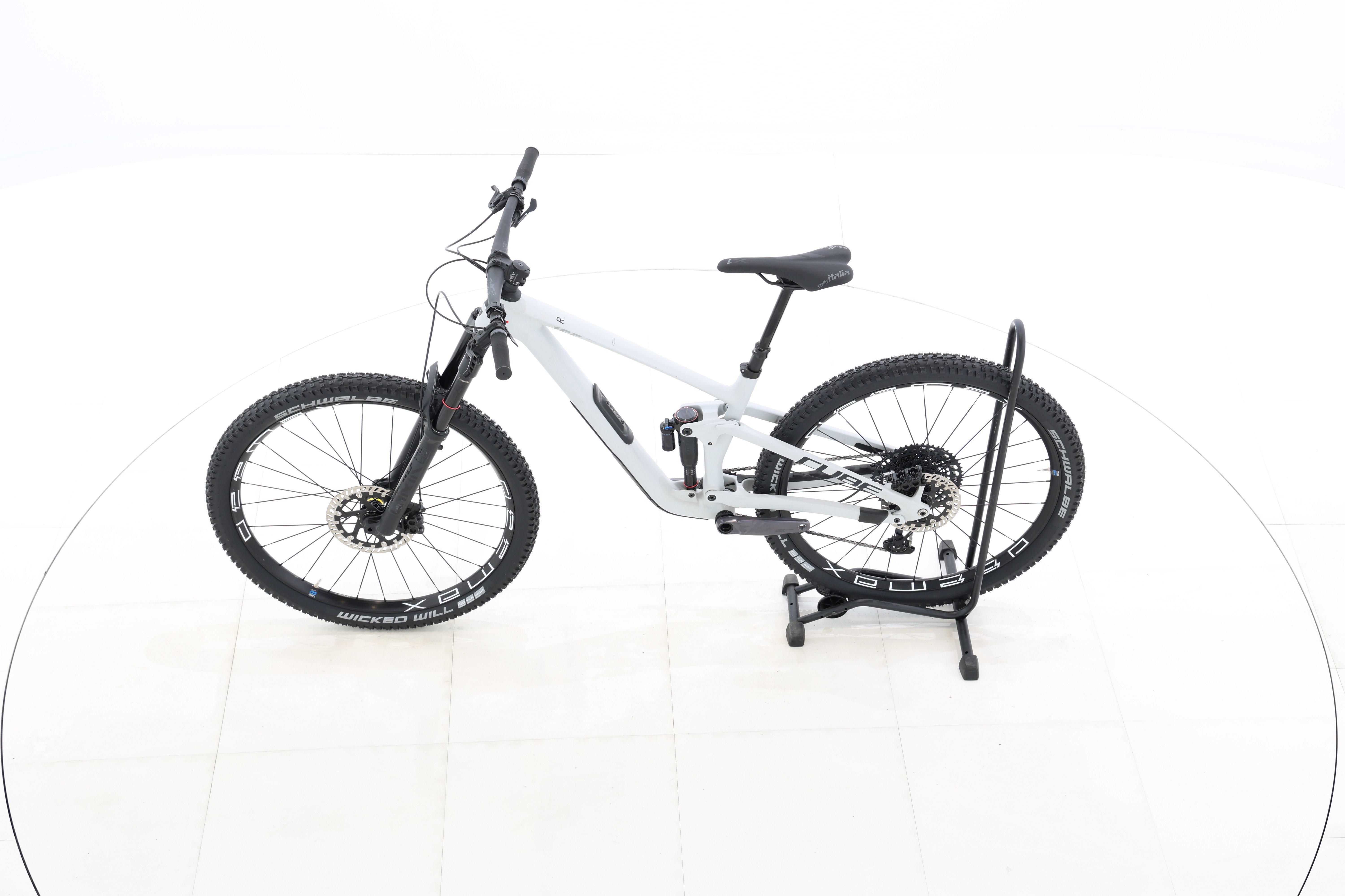 01e8eb31-a2a7-4c18-b421-8070cbb4e4b4