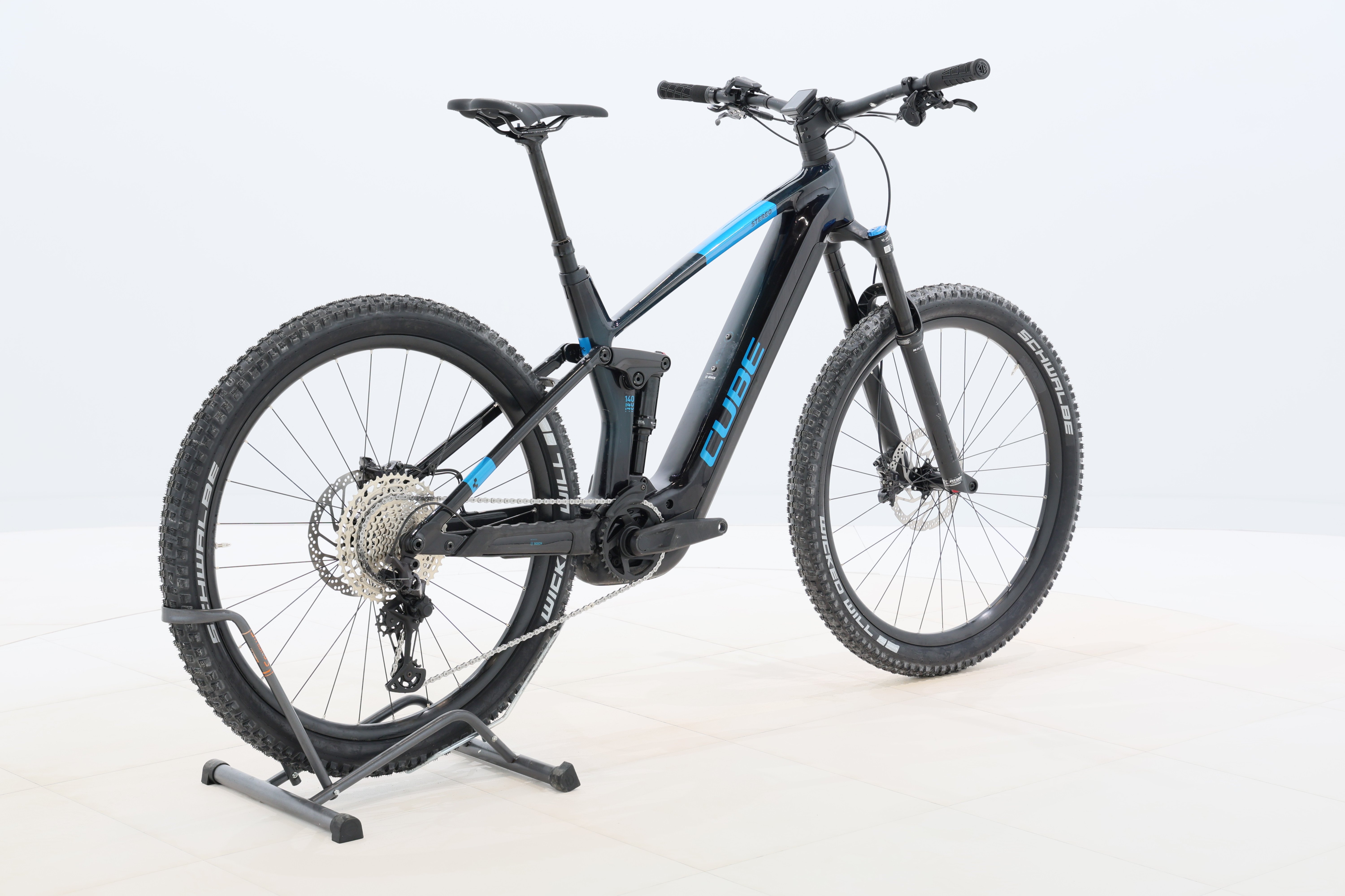 6fe980e2-975e-409b-adc4-69b7e666581f