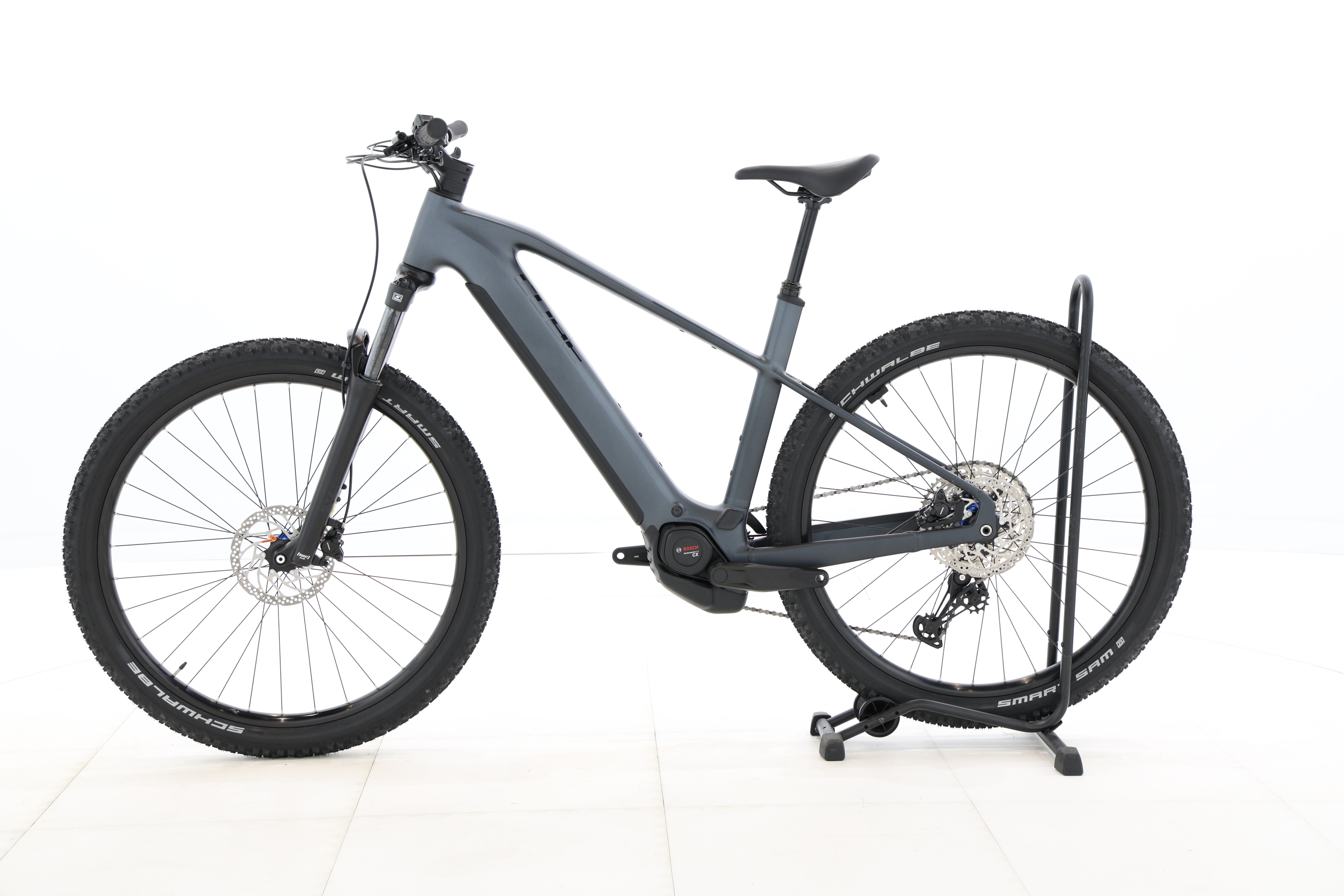 b033646a-bbfa-4803-9b15-8549c879c035