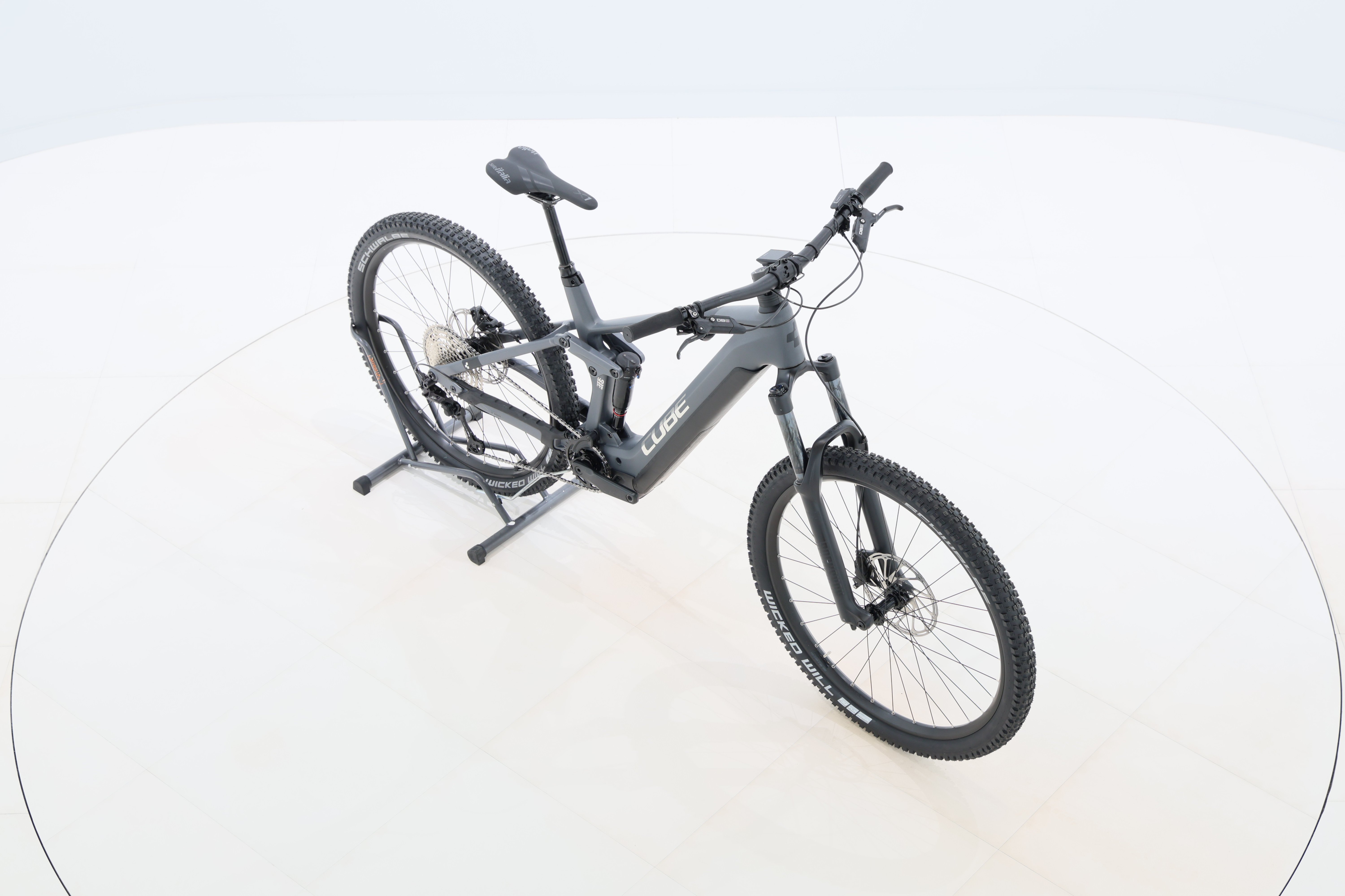 04d7aad7-dc72-4dfd-9d5b-0f04531af960