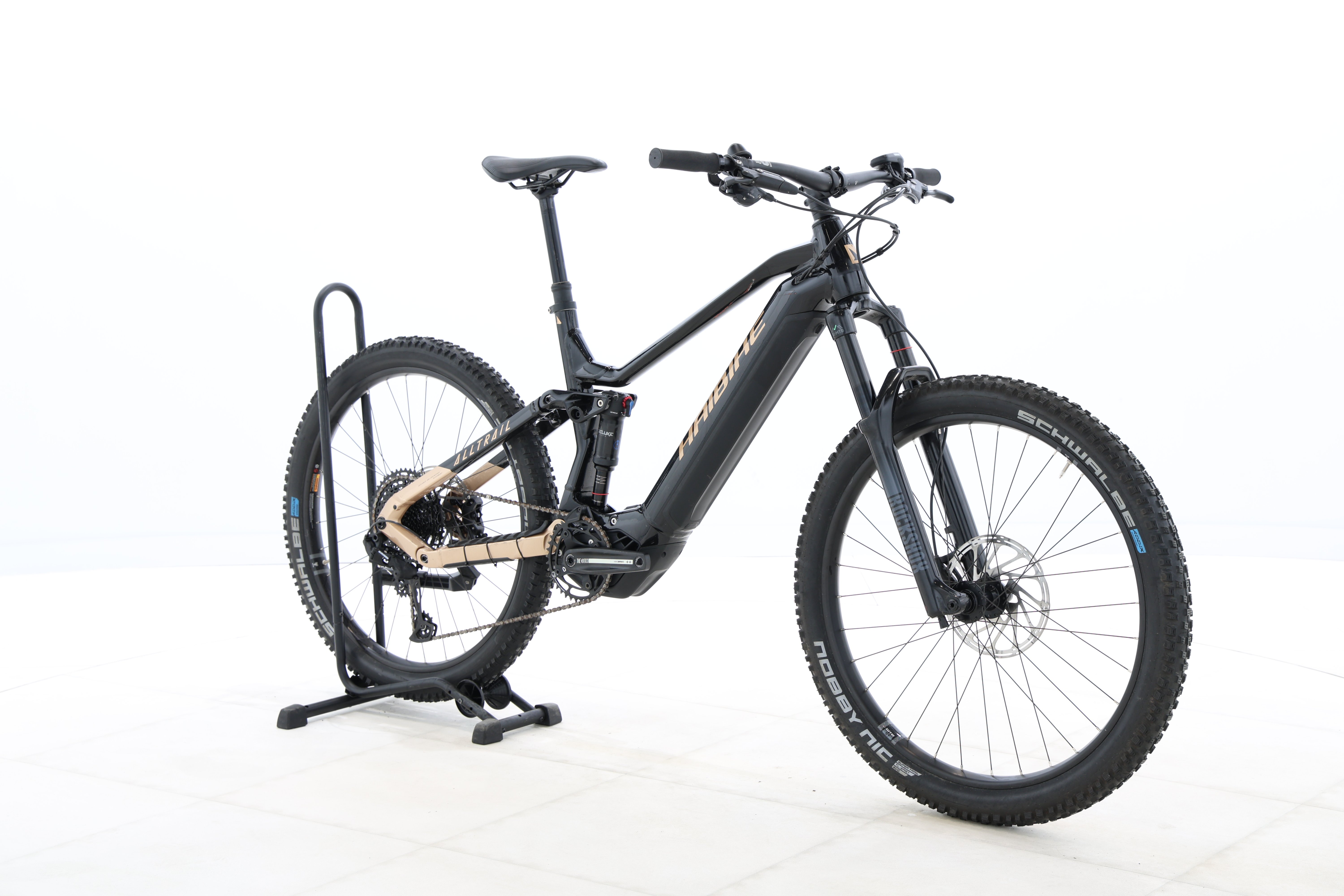 fffd26fa-70aa-4106-8ce0-3178704505cc