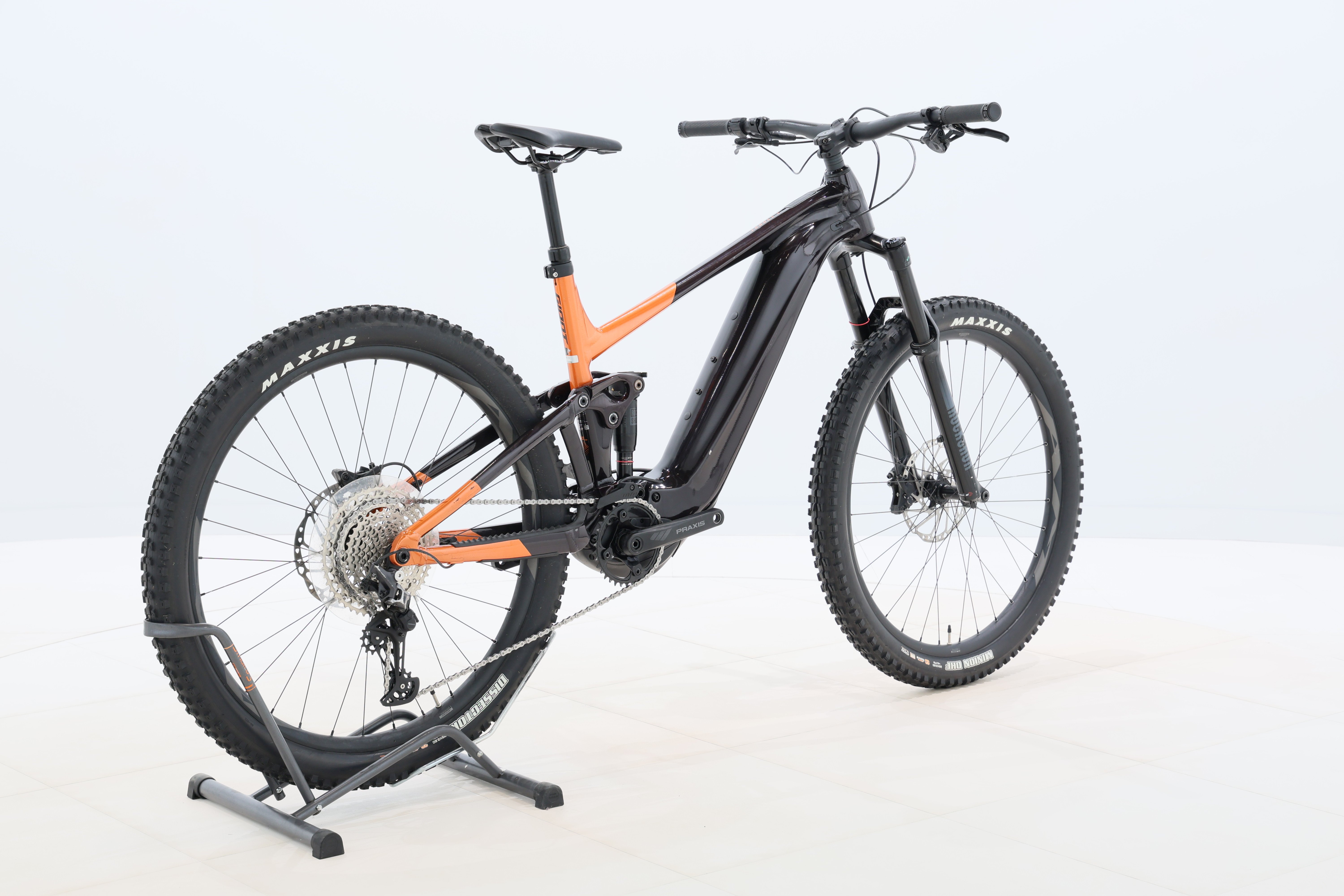 d2c75936-2c64-470a-8471-58612cbe9c19