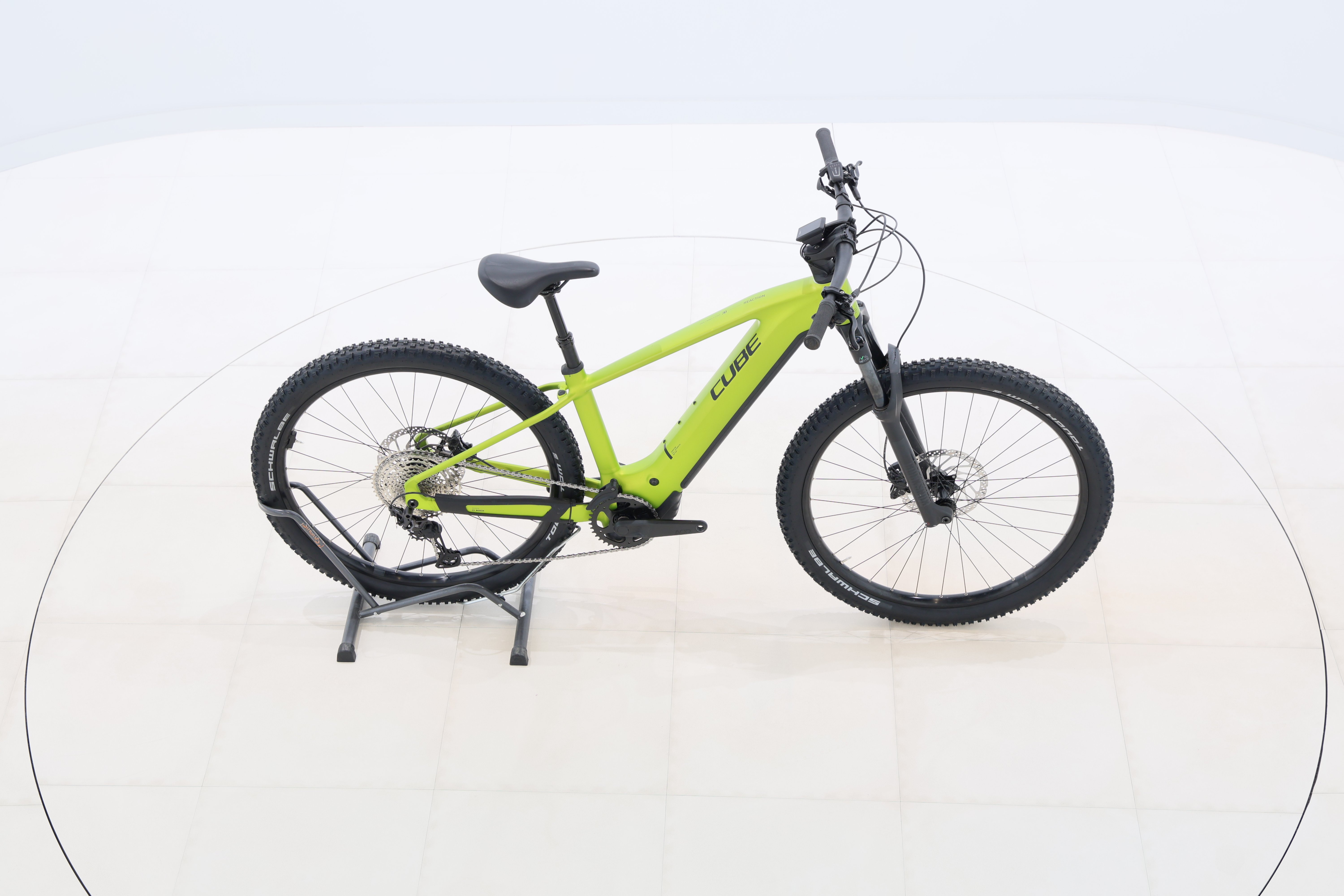 31b5c6b8-27c8-41f6-9268-78f4c41a1e9b