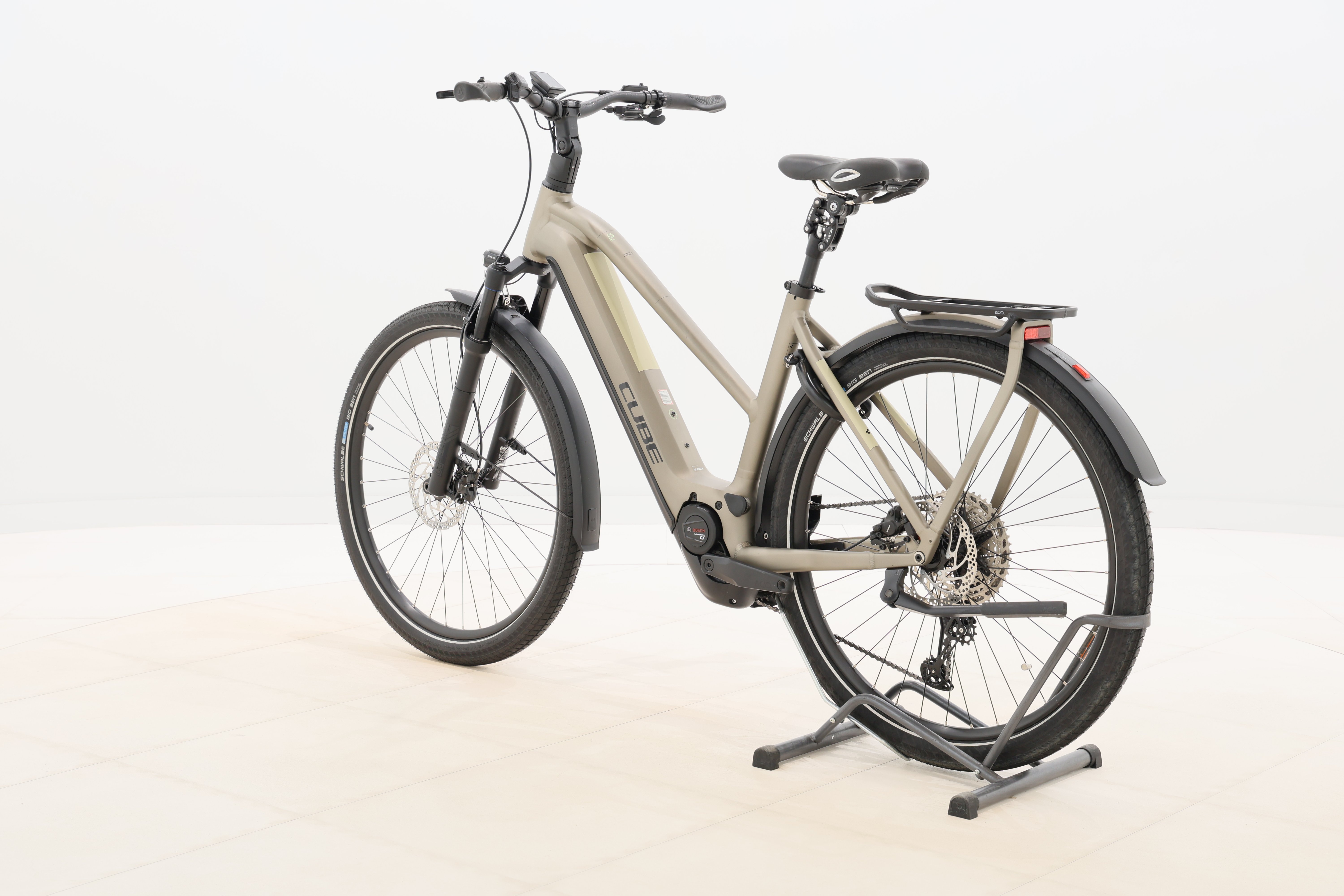 c36f7871-5734-44c3-934a-243e327a4f3b