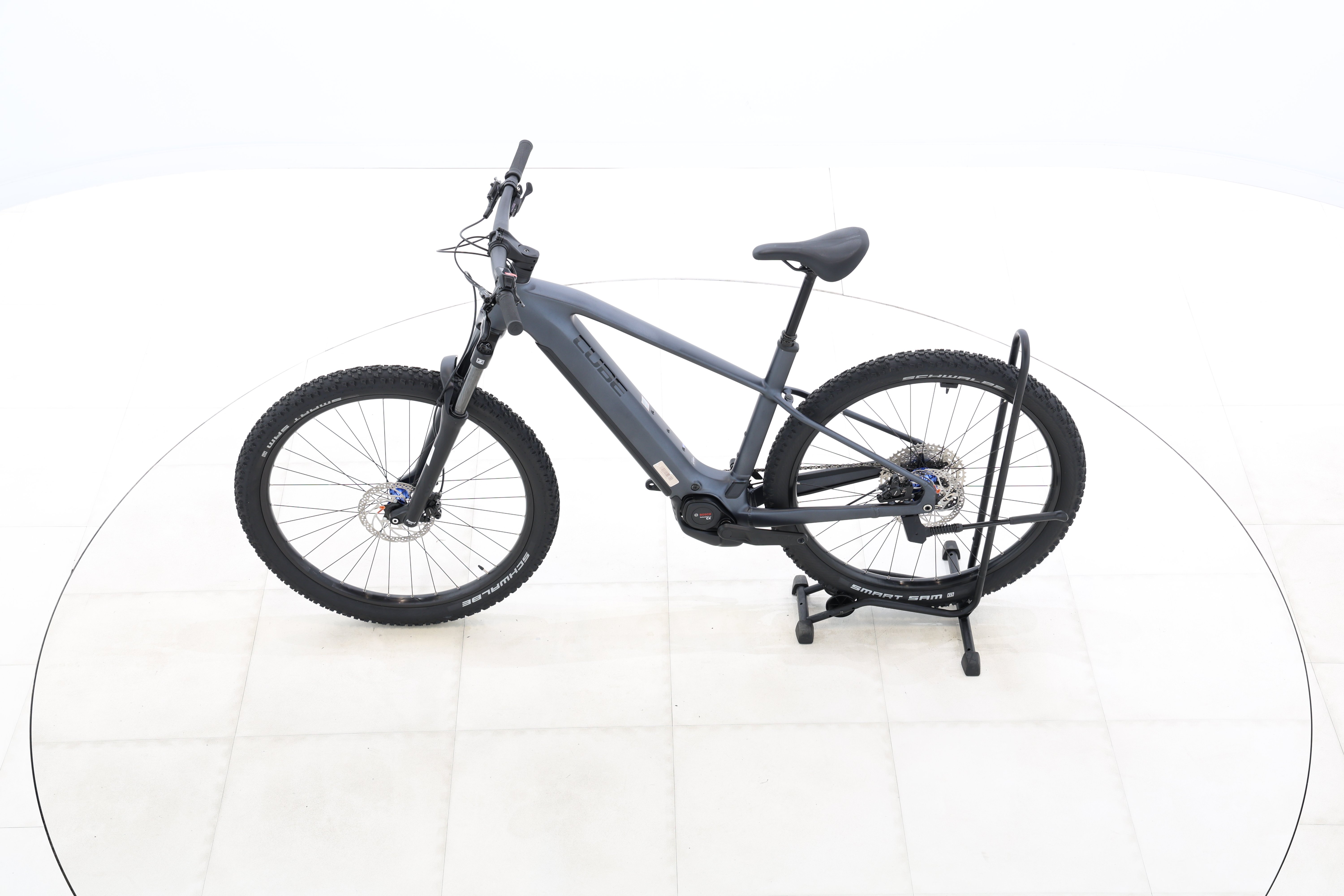 e4018b08-bb7d-4acb-afac-f0aec8253619