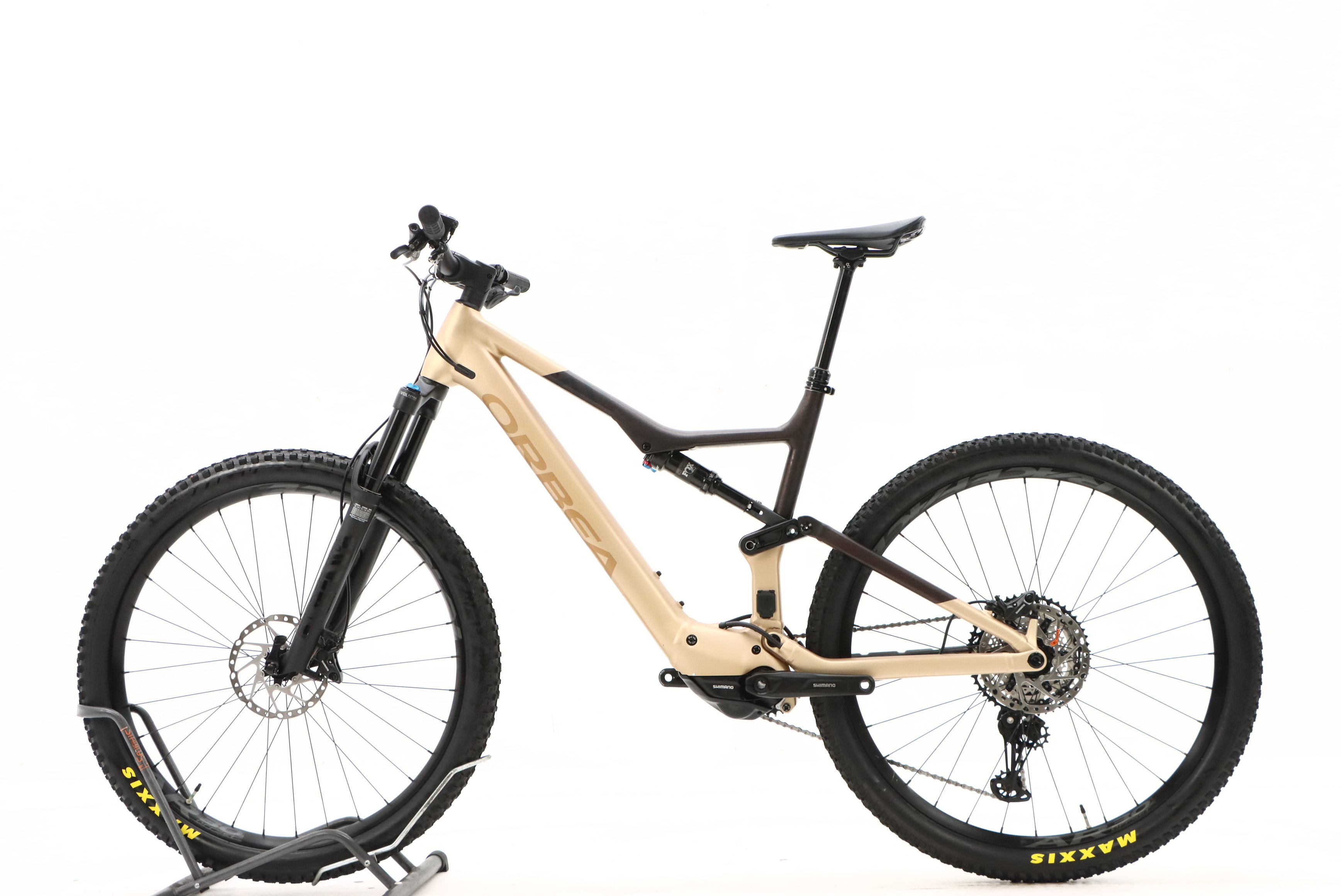 b451aa82-3fff-44ac-bbff-f220d6cde52c