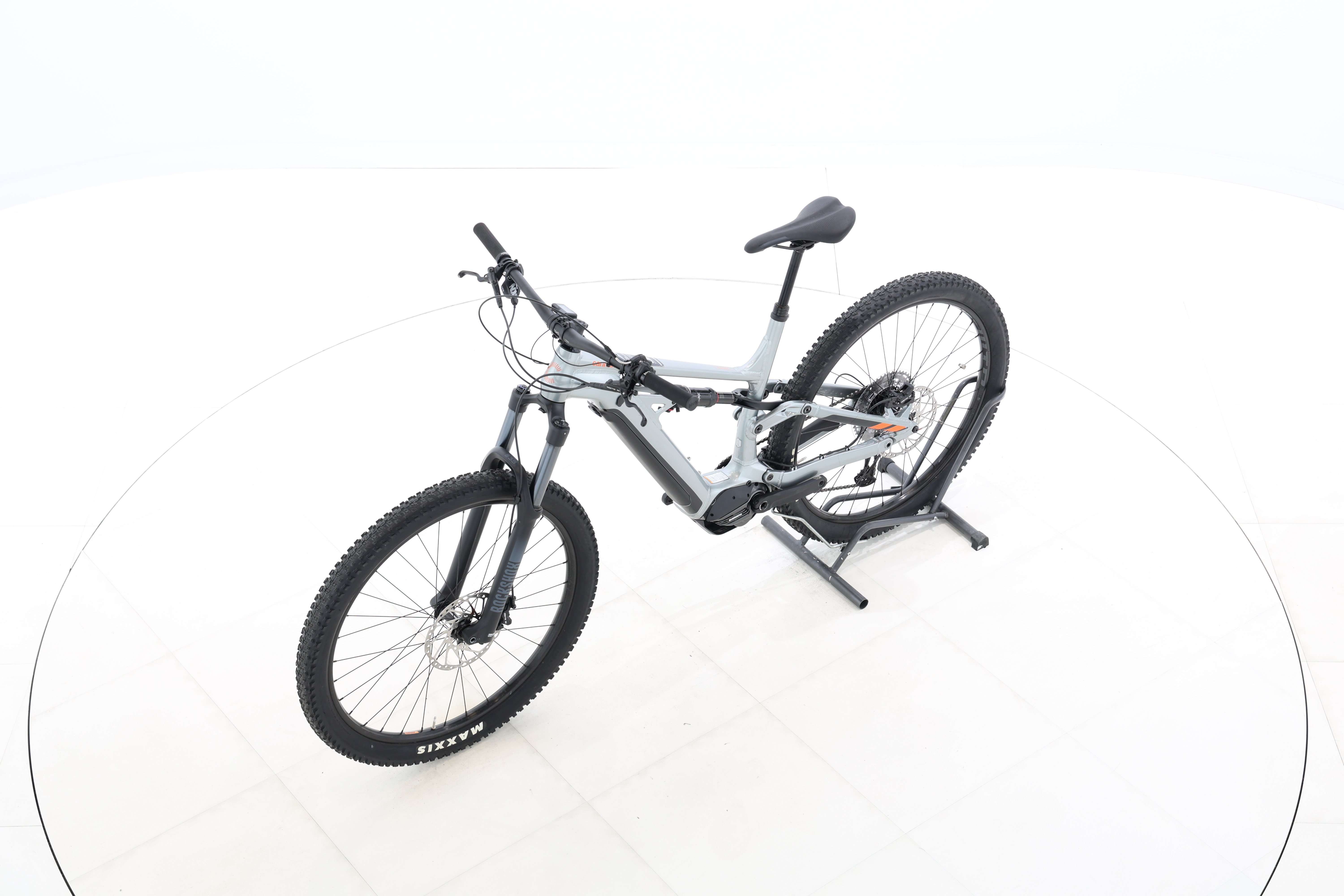 fbd7b8b6-92c2-47a8-bfa2-07d503ec114d