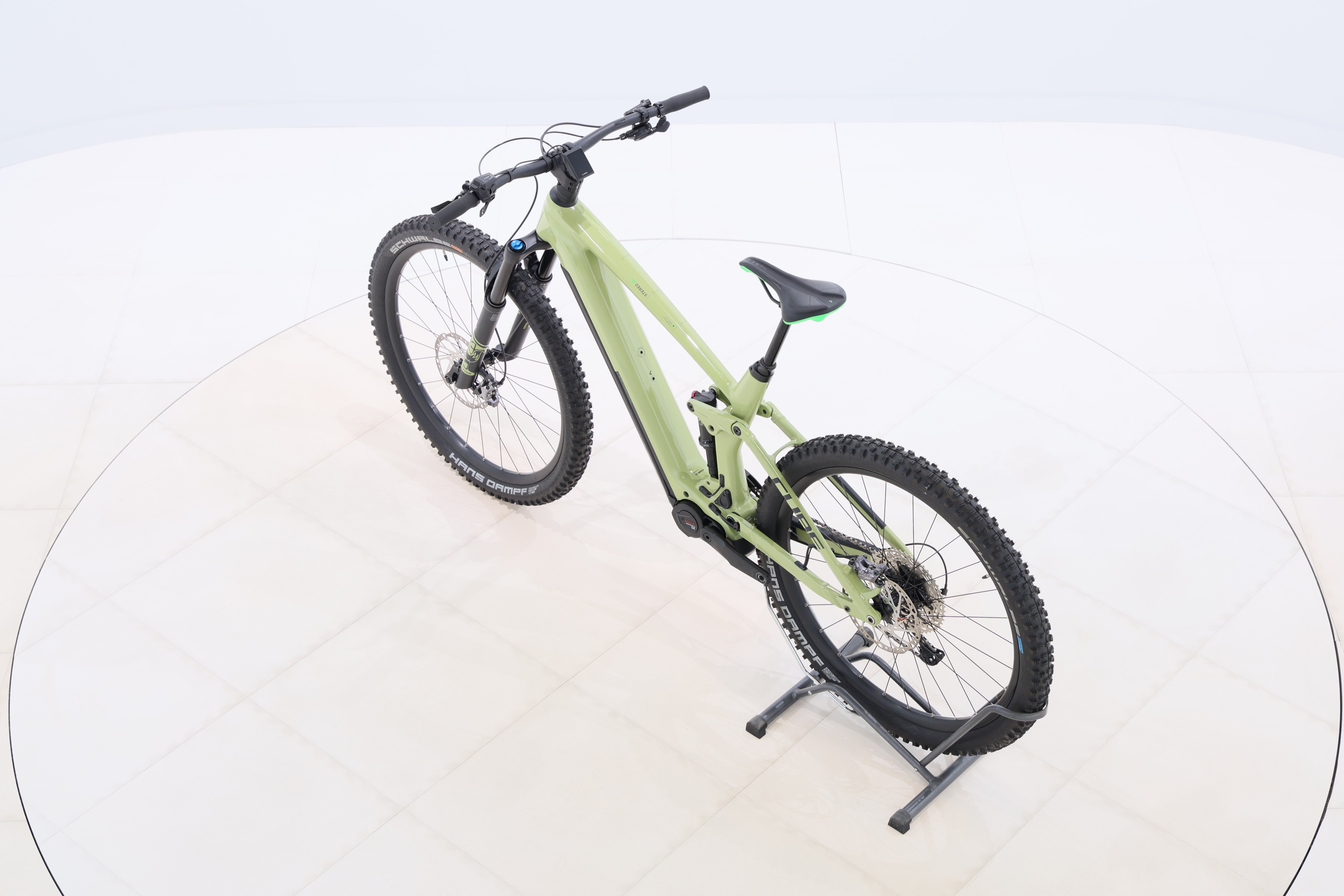 cc817fac-0e20-41bb-86c2-764d6a2f5670