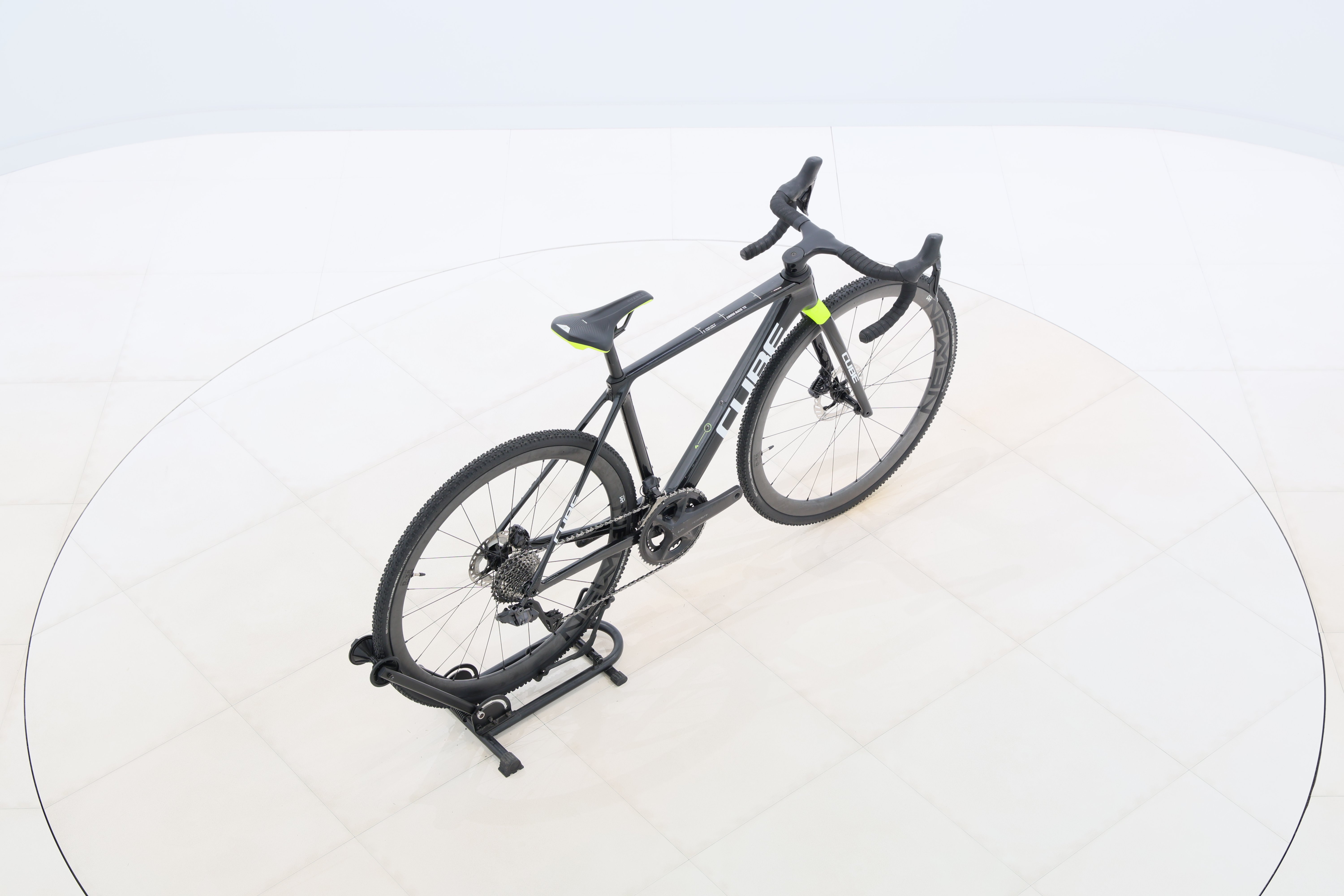 e2f81dc2-e1c1-46f8-ae77-4dcf258b33ea