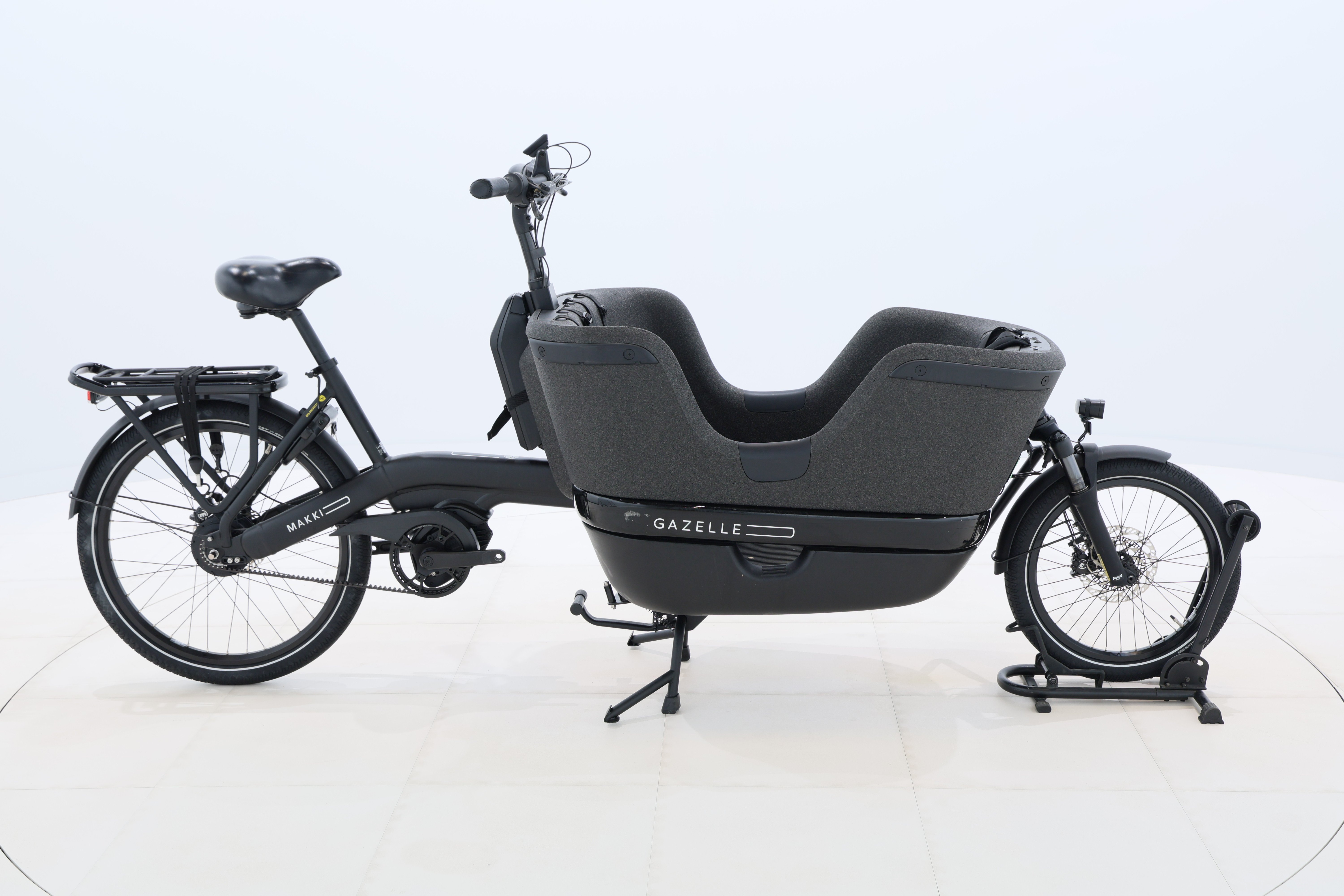 bd1f84b6-a2c7-48c9-94f3-db1921ba16e2